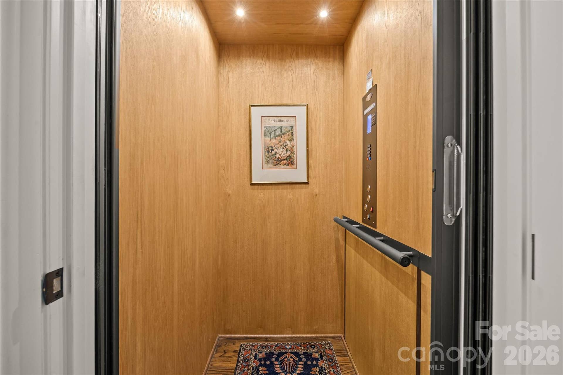 122 Cottage Place, Charlotte, NC 28207 Elevator