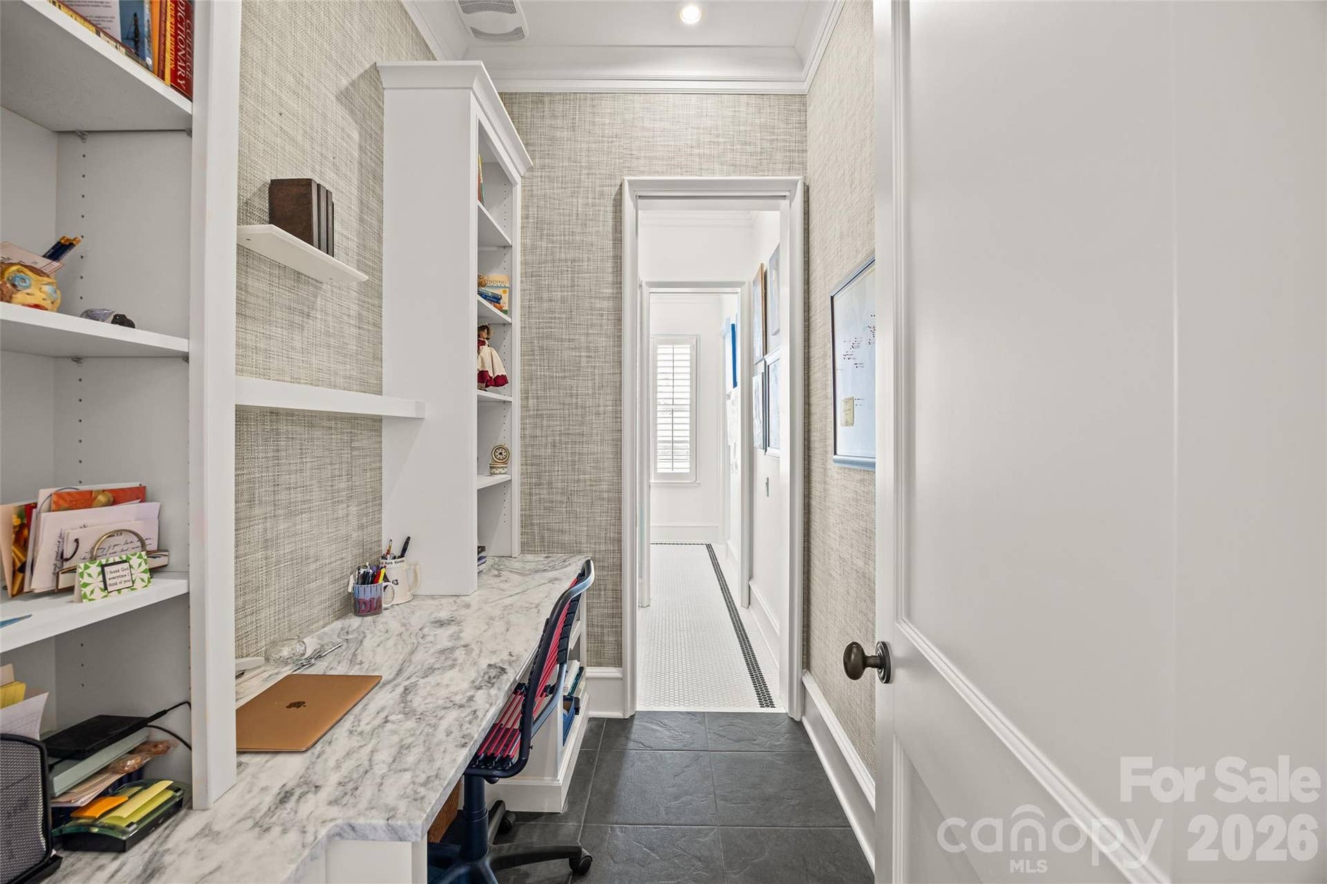122 Cottage Place, Charlotte, NC 28207 Office
