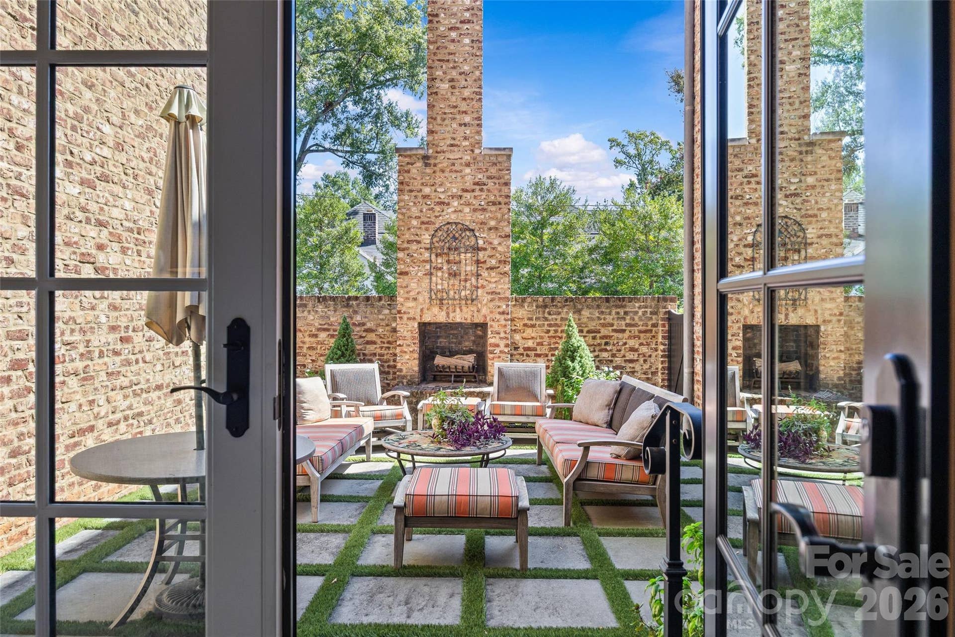 122 Cottage Place, Charlotte, NC 28207 Patio