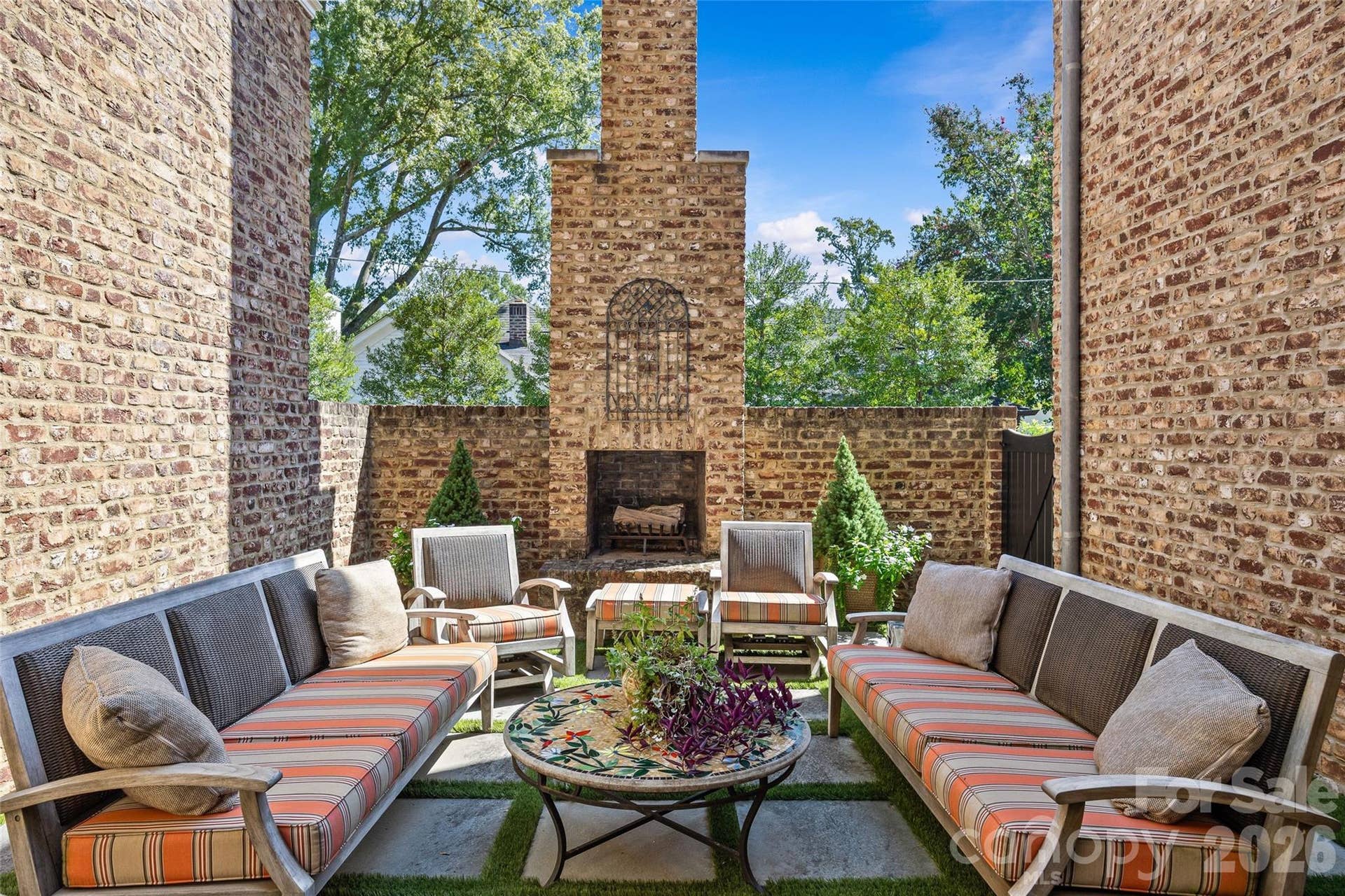 122 Cottage Place, Charlotte, NC 28207 Patio