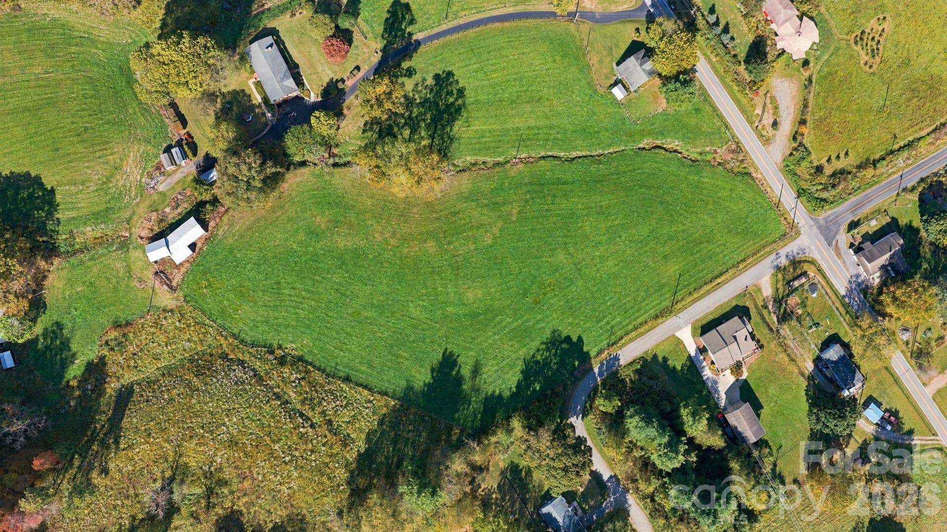 000 Beaverdam Road, Canton, NC 28716