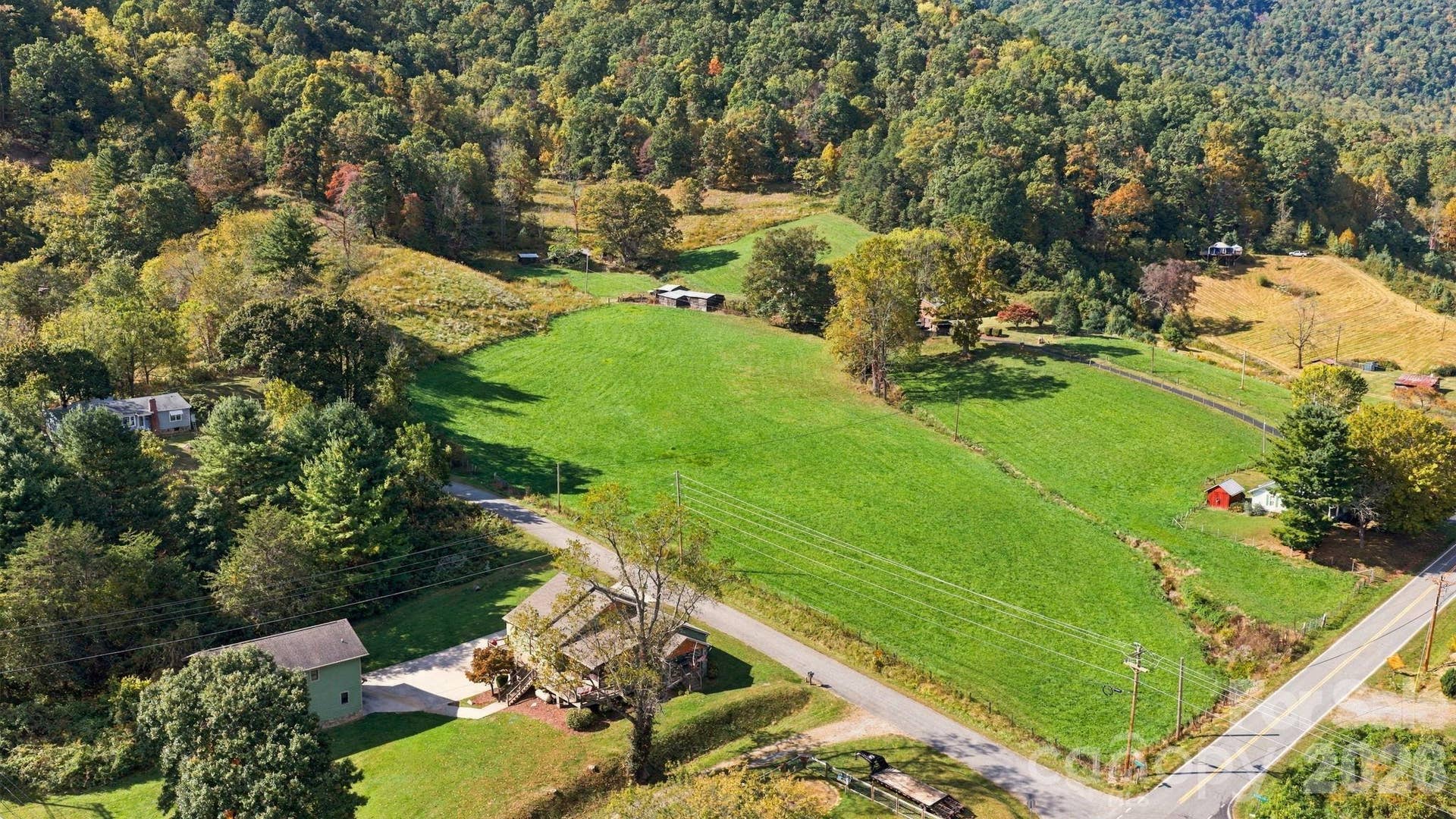 000 Beaverdam Road, Canton, NC 28716