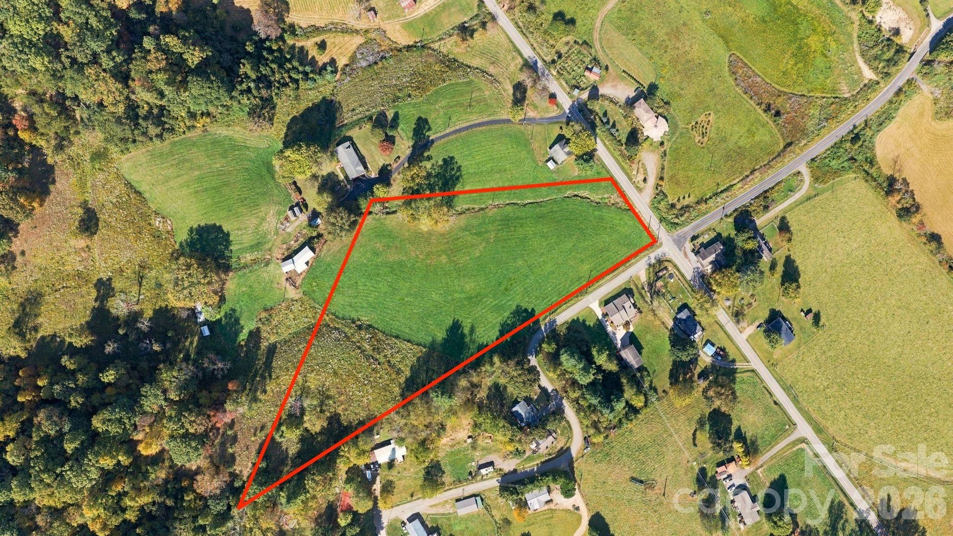 000 Beaverdam Road, Canton, NC 28716