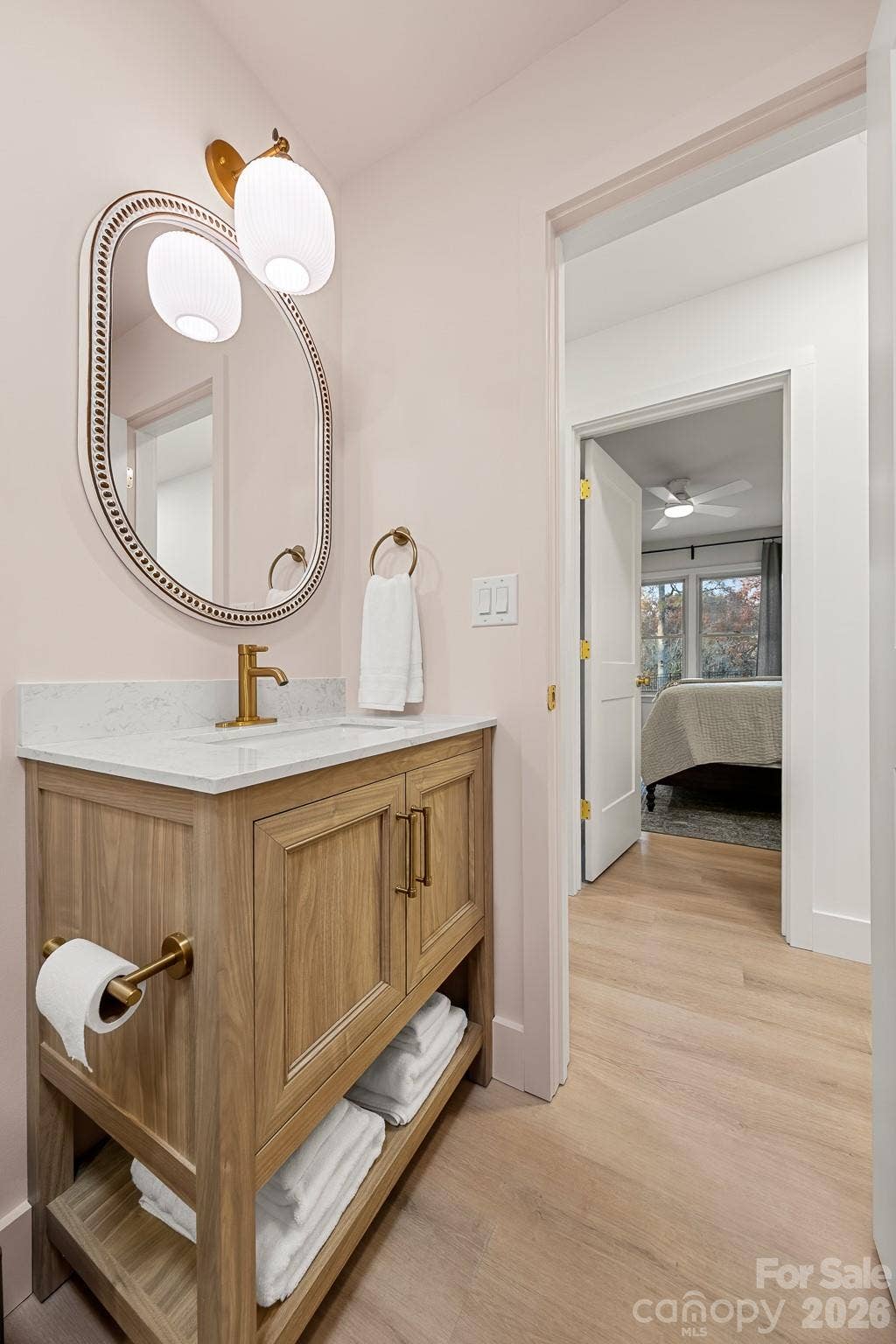 8711 Ellis Road, Waxhaw, NC 28173 HALL BATH