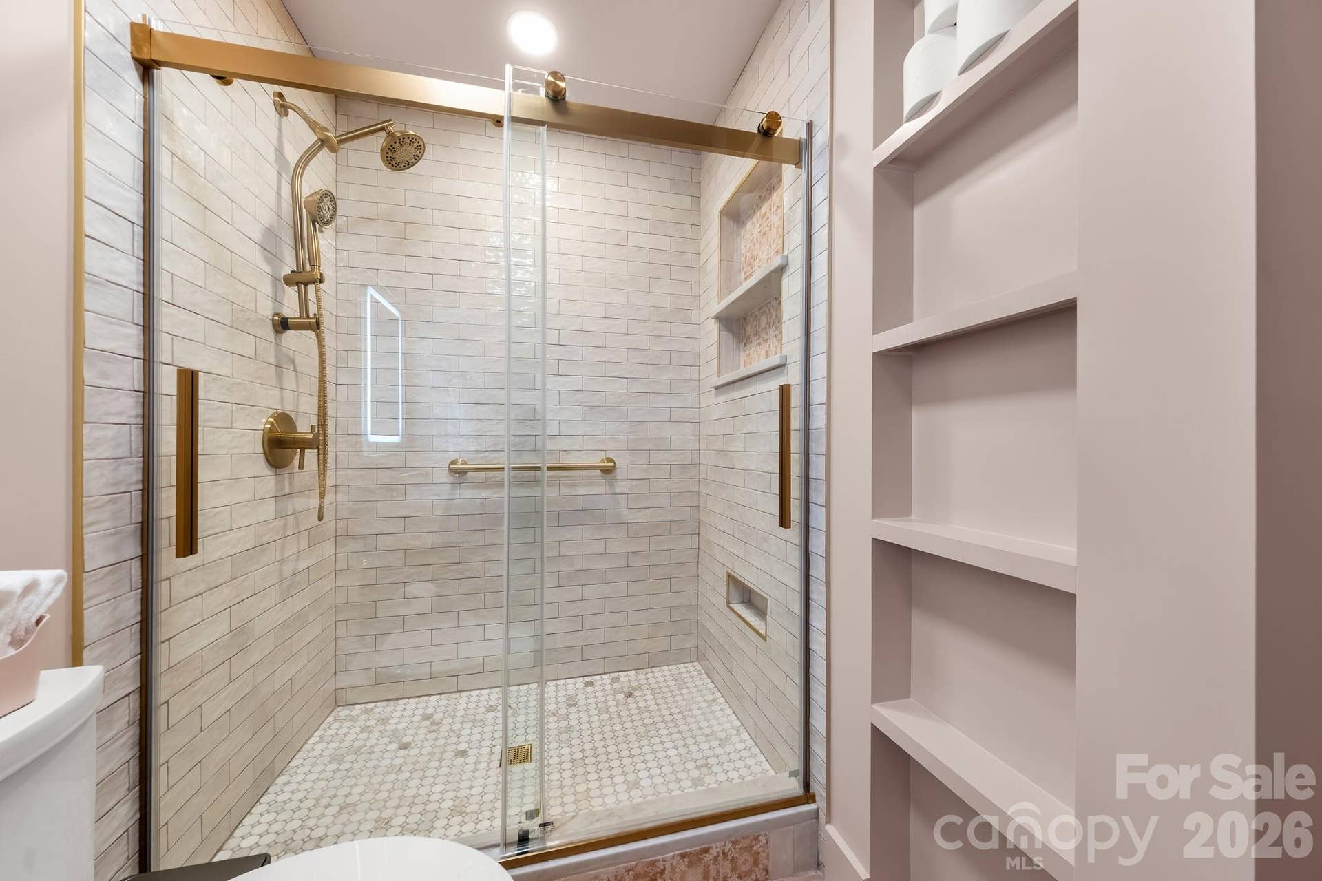 8711 Ellis Road, Waxhaw, NC 28173 PRIMARY BATH