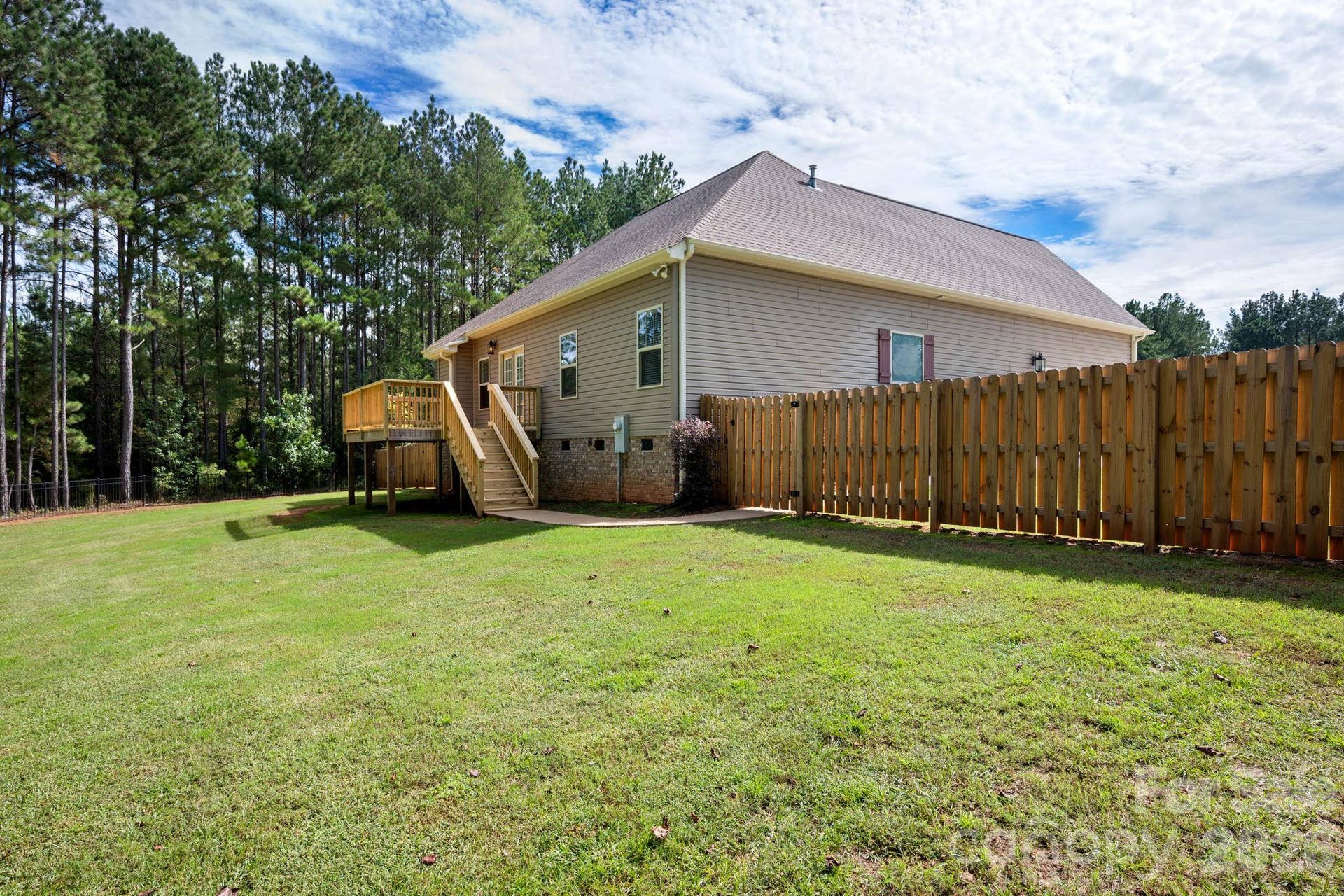 607 Zelkova Street, York, SC 29745 607 Zelkova Street, York, SC 29745