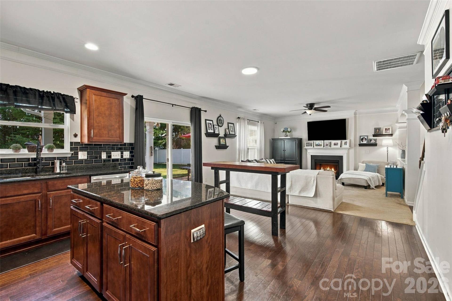 7337 Adirondack Drive, Denver, NC 28037 7337 Adirondack Drive, Denver, NC 28037