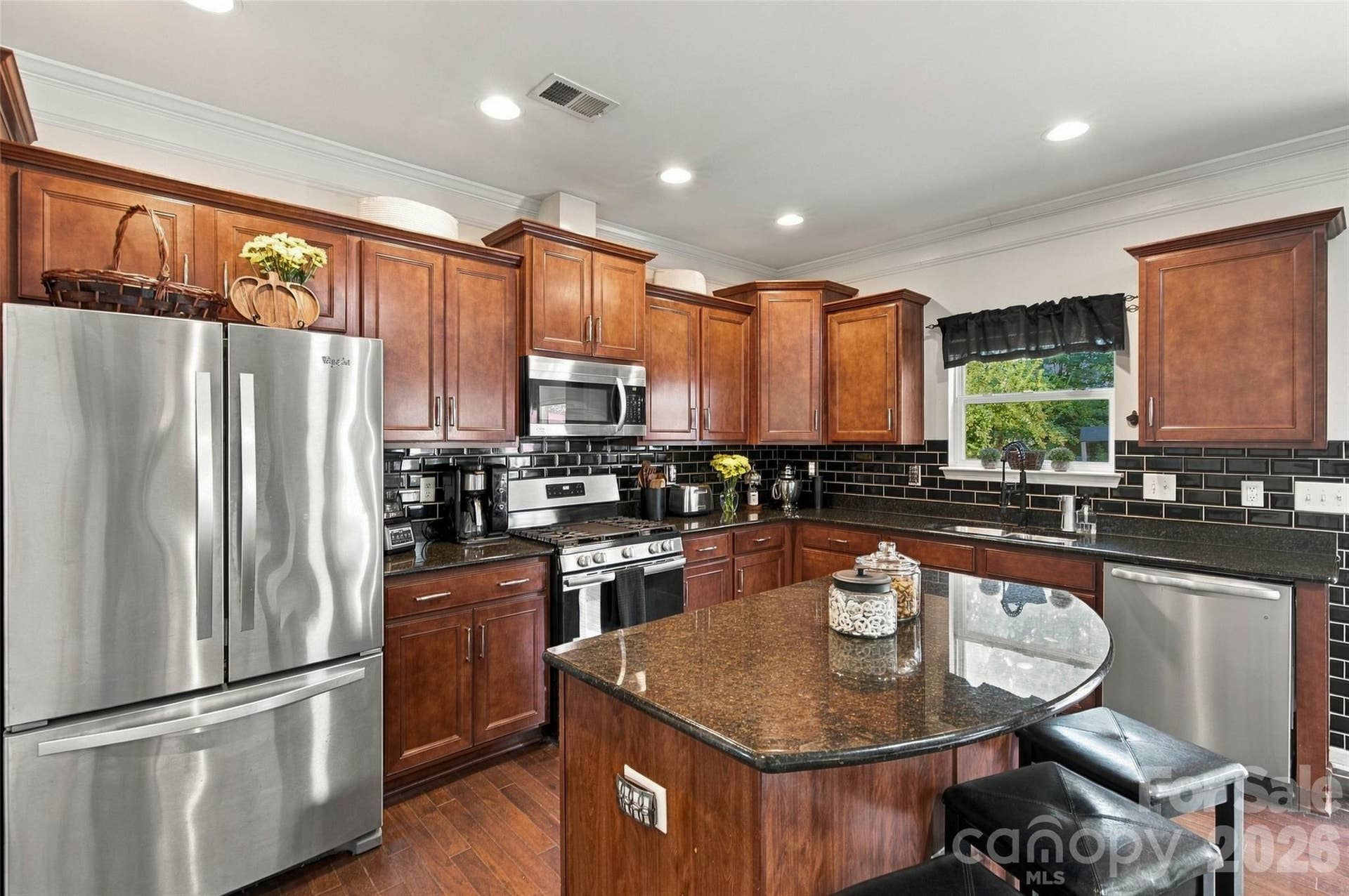 7337 Adirondack Drive, Denver, NC 28037 7337 Adirondack Drive, Denver, NC 28037