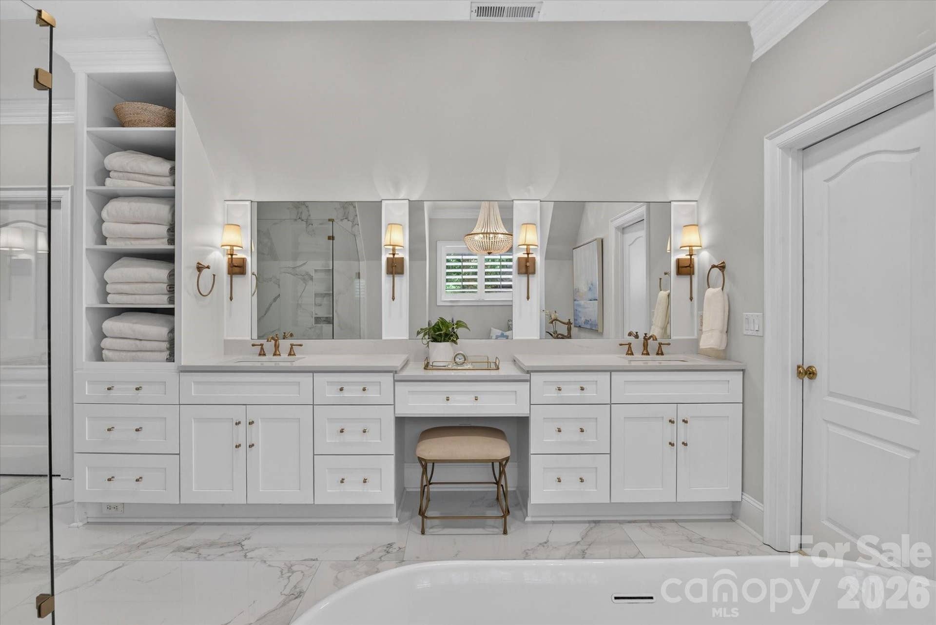 1005 Firethorne Club Drive, Marvin, NC 28173 Dual vanities and storage