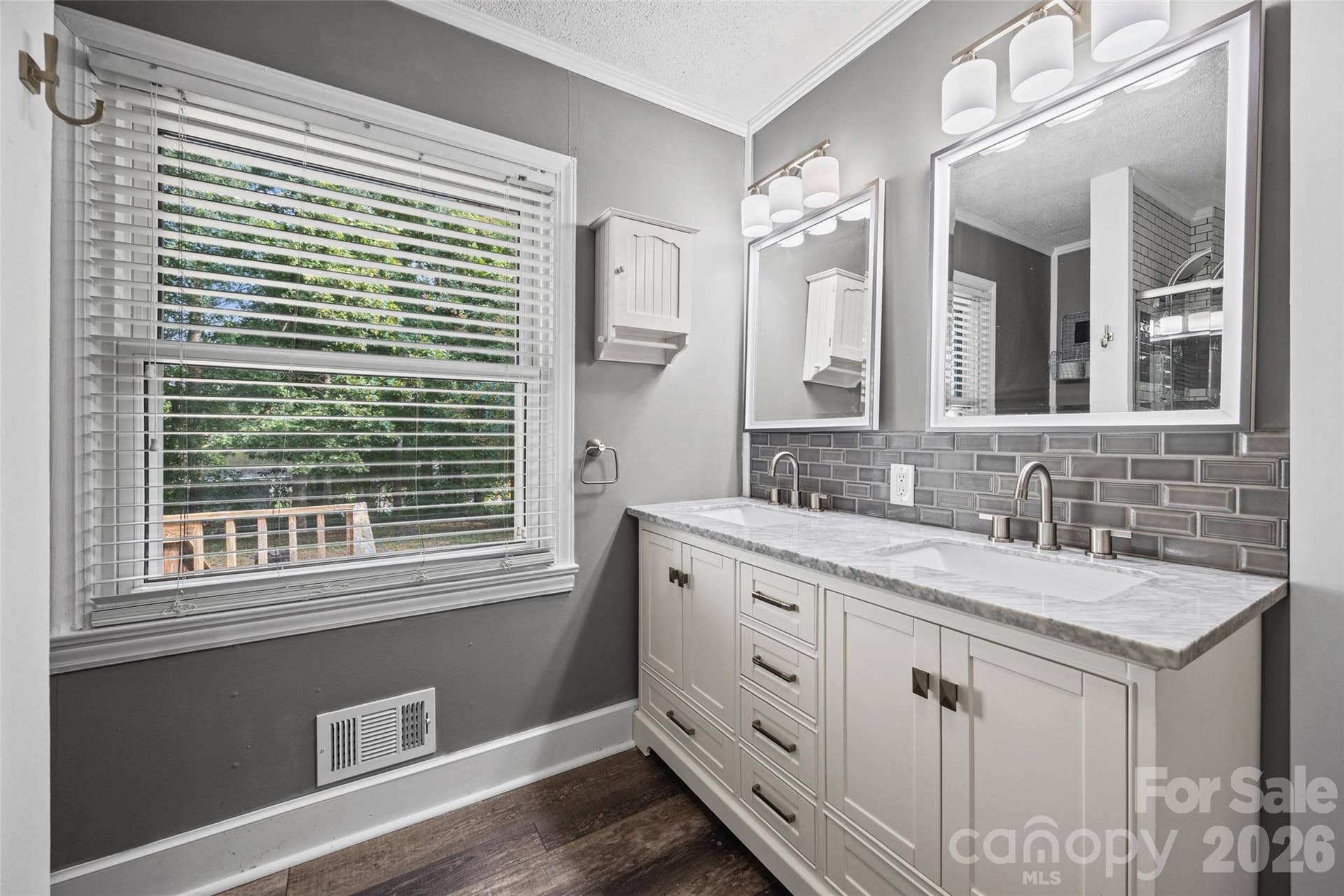 726 Forest Drive, Gastonia, NC 28054 726 Forest Drive, Gastonia, NC 28054