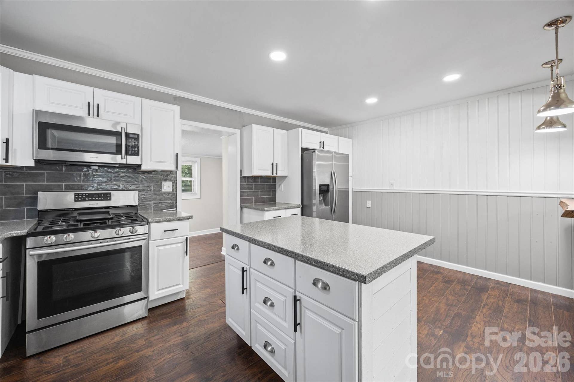 726 Forest Drive, Gastonia, NC 28054 726 Forest Drive, Gastonia, NC 28054