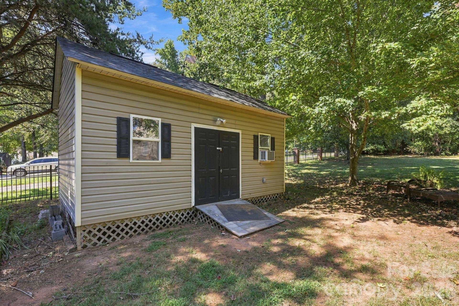 4353 Pine Harbor Drive, Denver, NC 28037 4353 Pine Harbor Drive, Denver, NC 28037