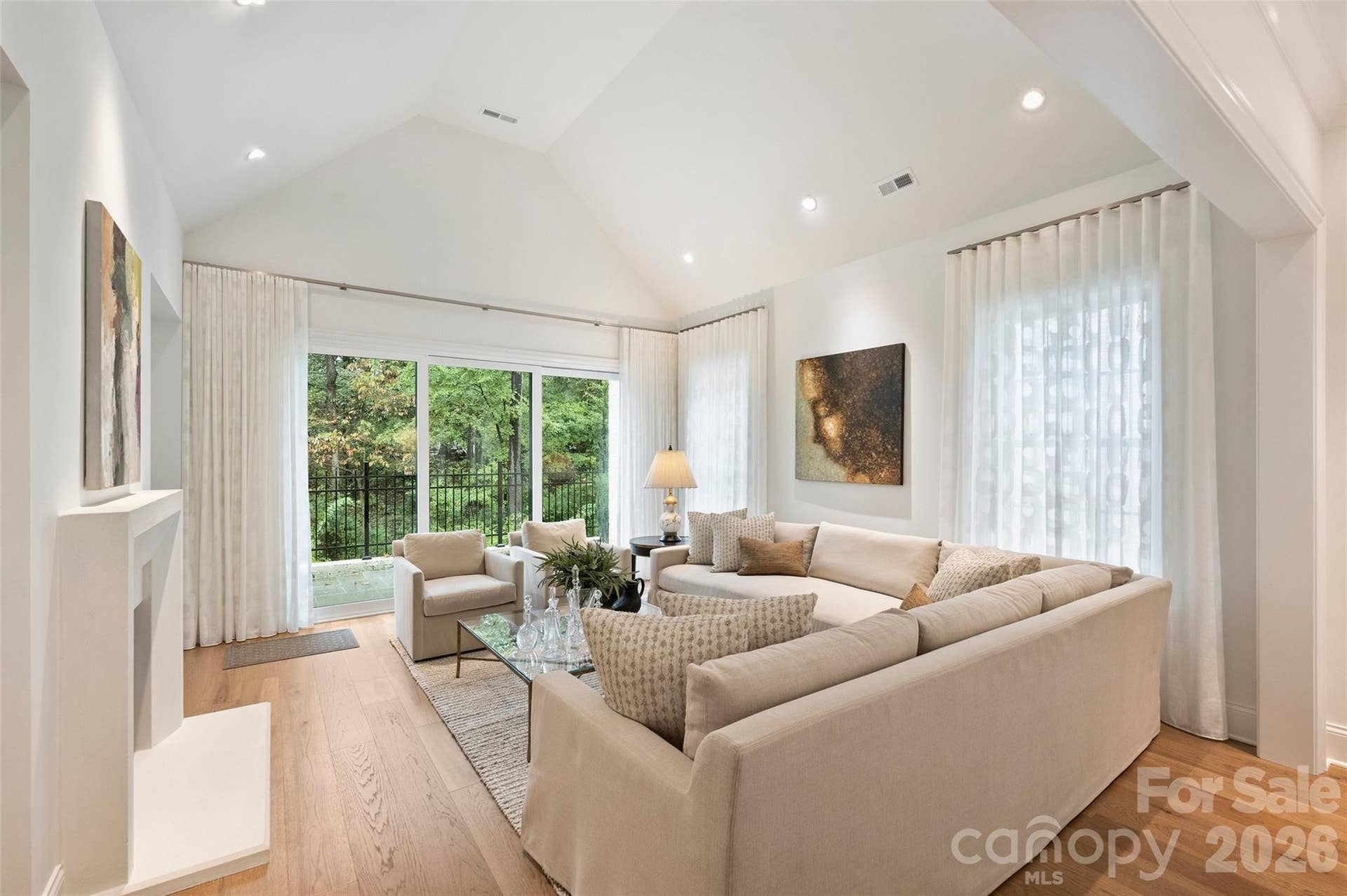 313 Audrey Place, Charlotte, NC 28226 313 Audrey Place, Charlotte, NC 28226