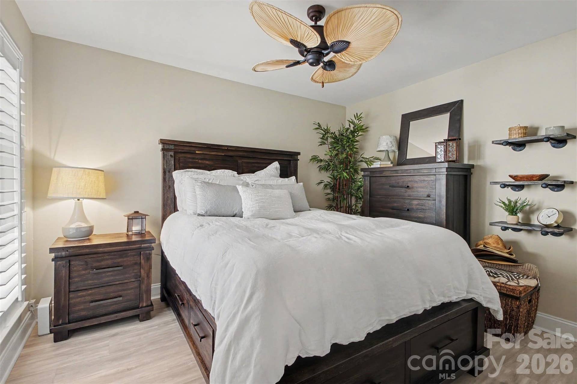 Large primary bedroom