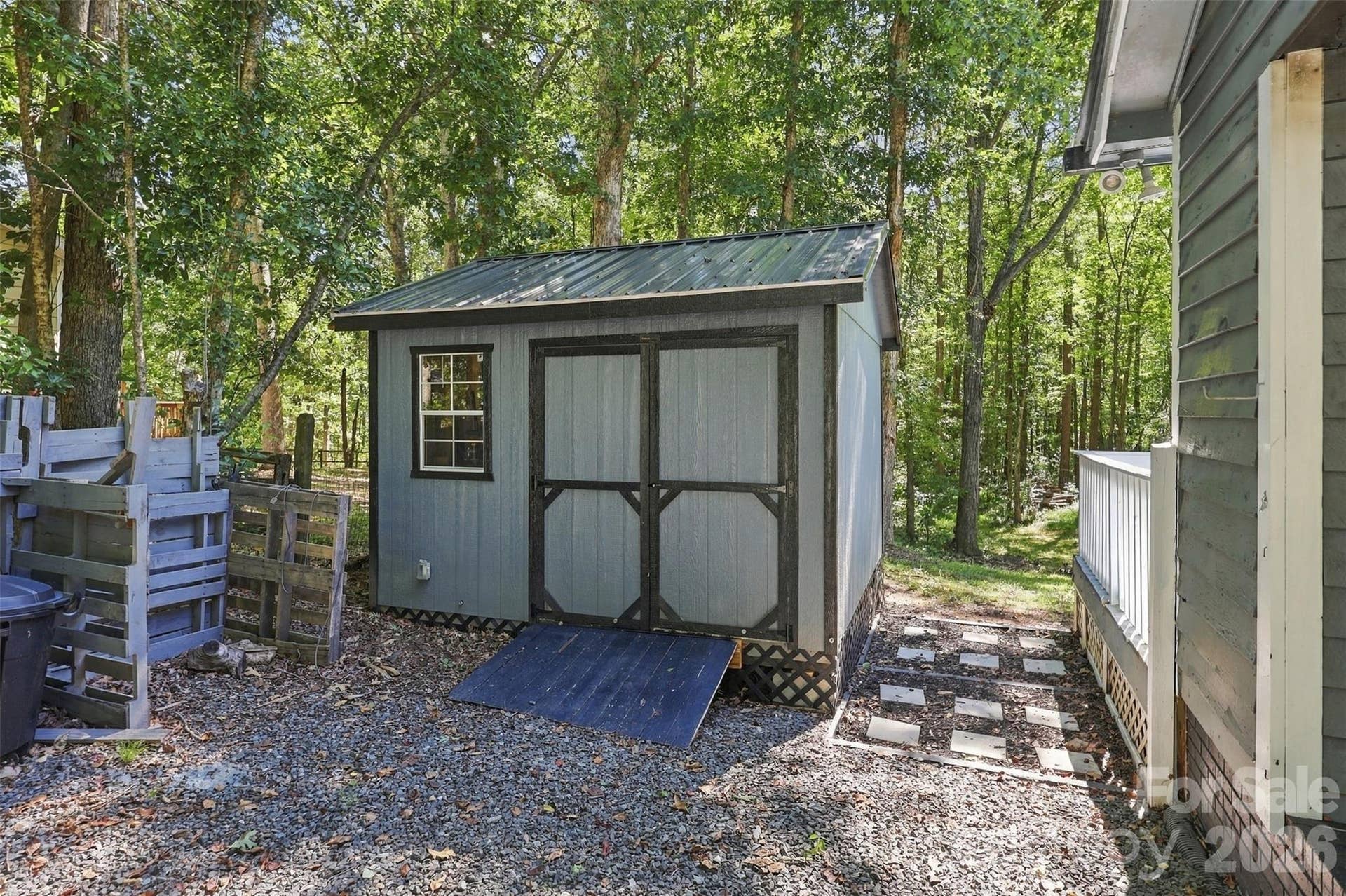 Storage shed