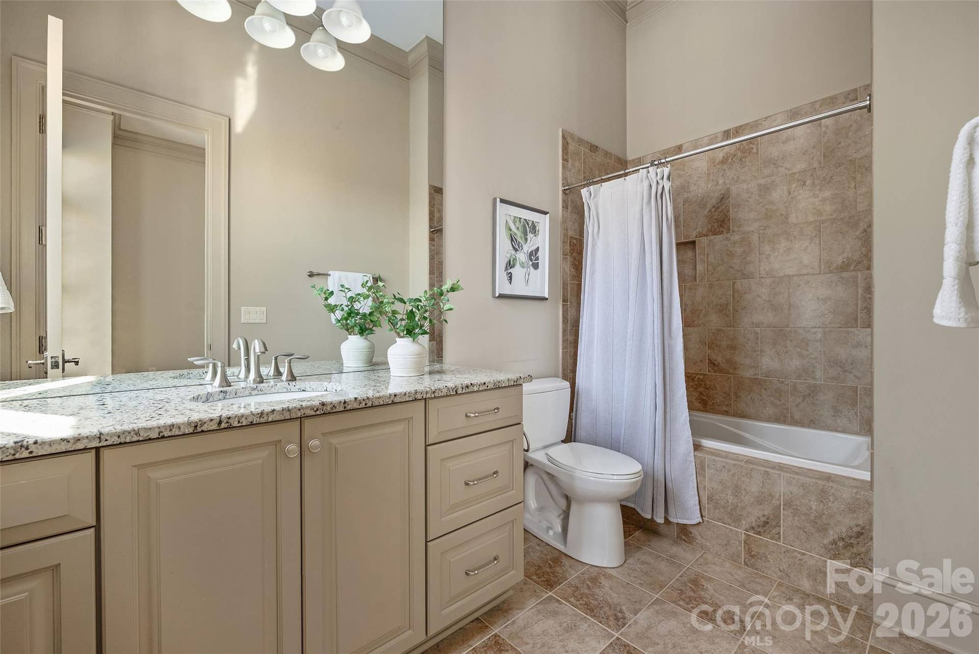 2823 Providence Road, #280, Charlotte, NC 28211 Third full bath with tub and shower