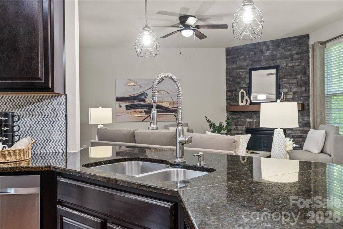 1135 Brookdale Lane, Stanley, NC 28164 1135 Brookdale Lane, Stanley, NC 28164
