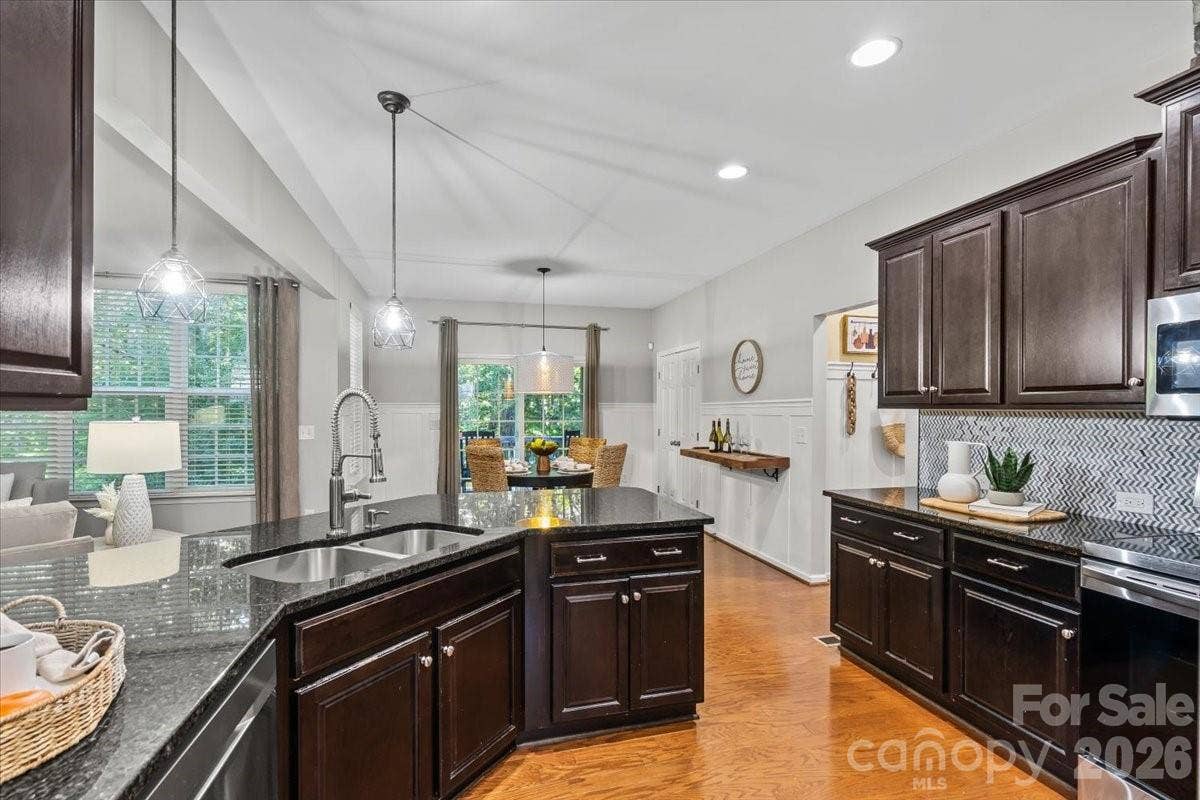 1135 Brookdale Lane, Stanley, NC 28164 1135 Brookdale Lane, Stanley, NC 28164