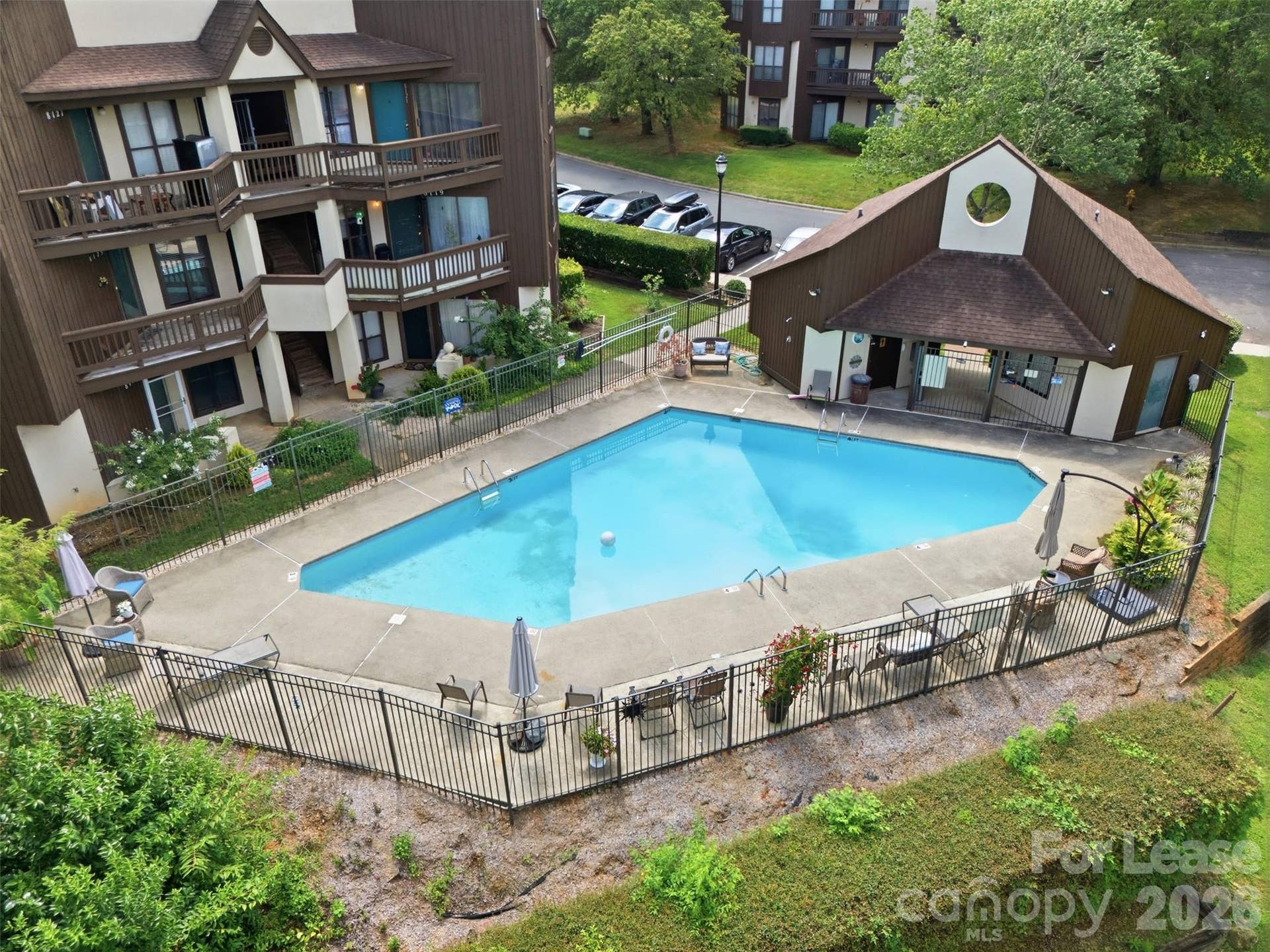 8157 Cedar Glen Drive, Charlotte, NC 28212 8157 Cedar Glen Drive, Charlotte, NC 28212