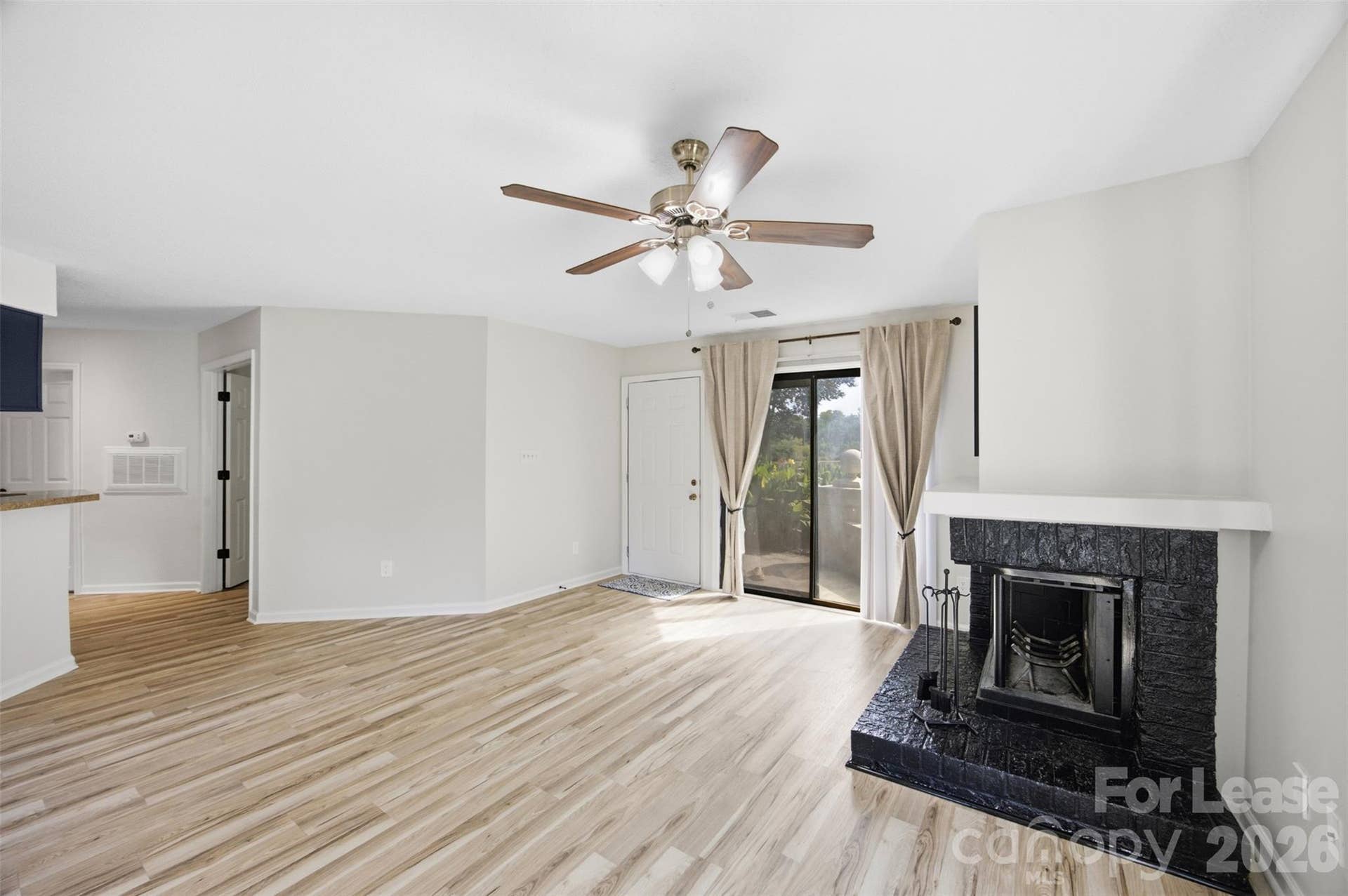 8157 Cedar Glen Drive, Charlotte, NC 28212 8157 Cedar Glen Drive, Charlotte, NC 28212