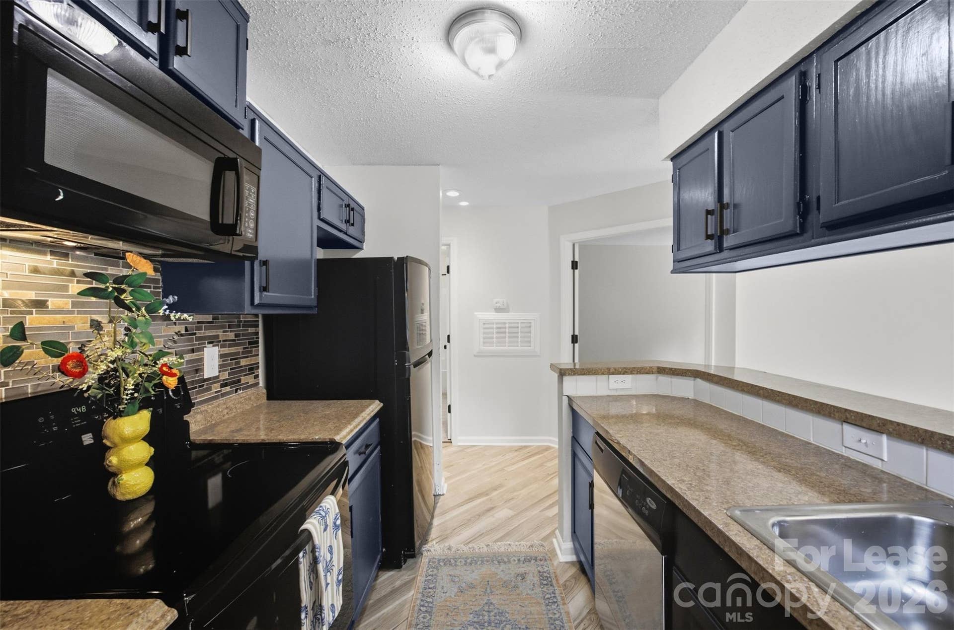8157 Cedar Glen Drive, Charlotte, NC 28212 8157 Cedar Glen Drive, Charlotte, NC 28212
