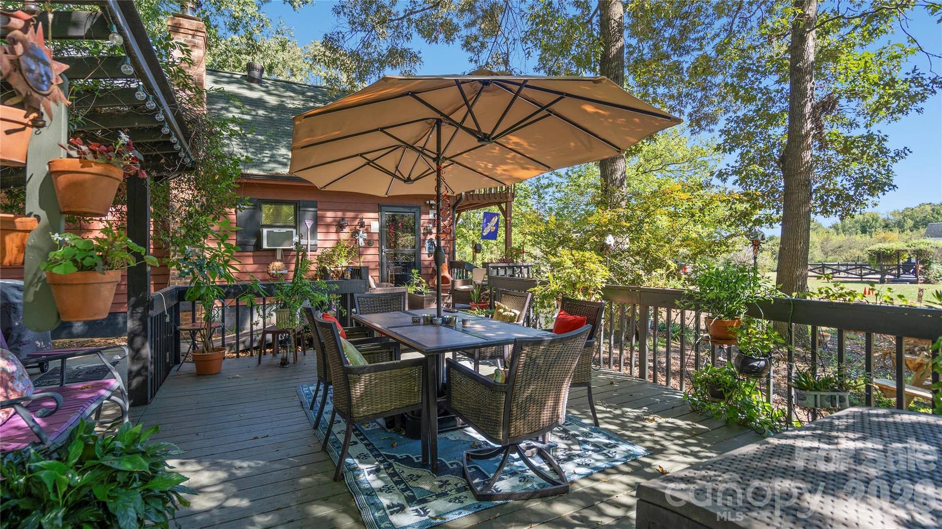 Outdoor entertaining area