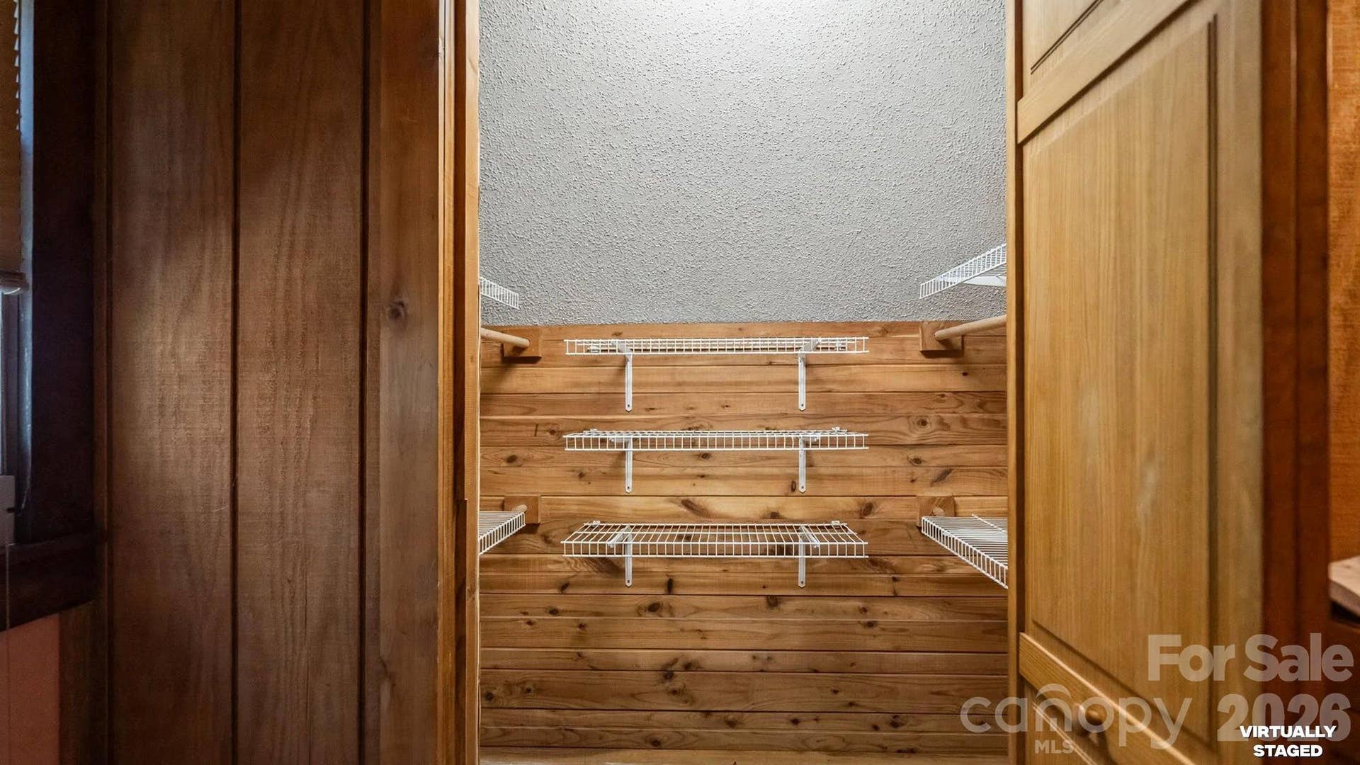 Walk-in closet