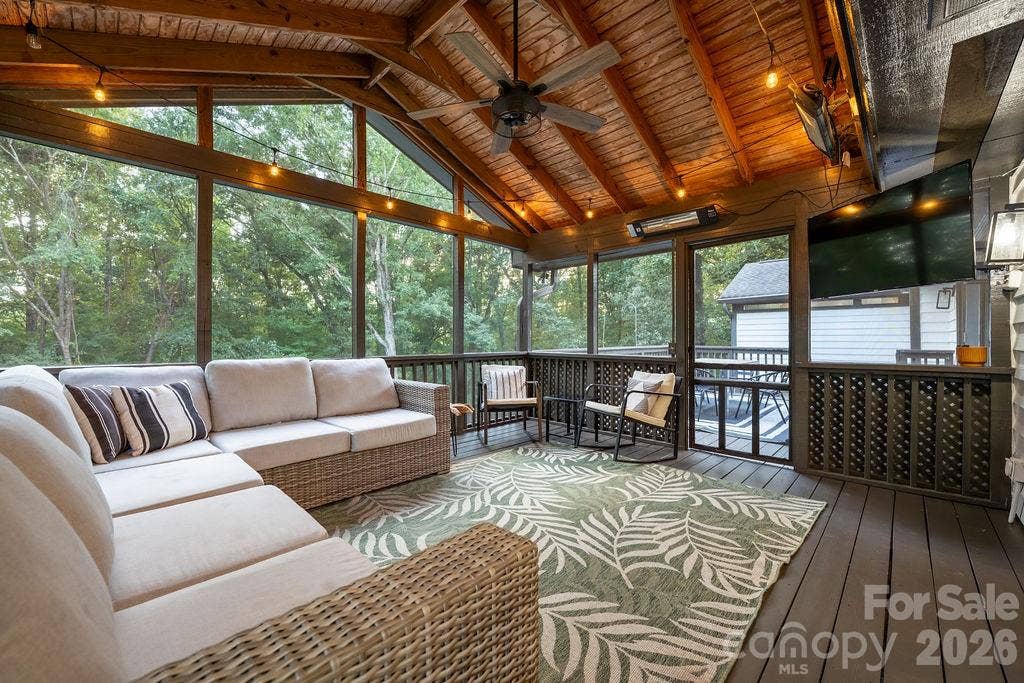 Screened Porch