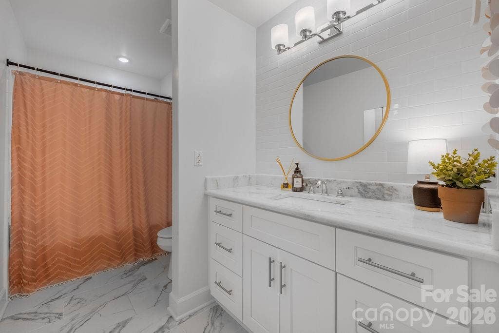 Full Bath