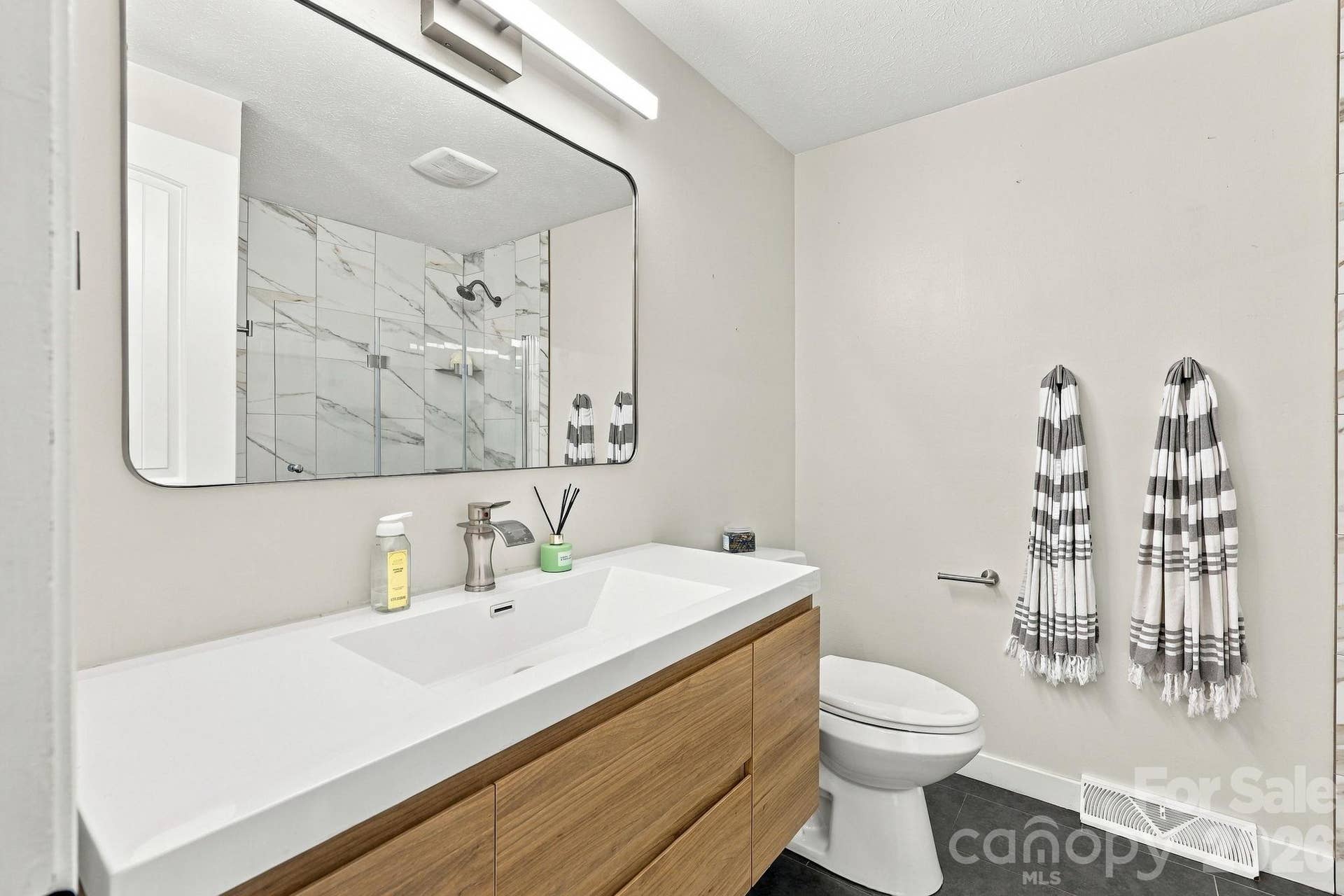 20 Oak Leaf Lane, Arden, NC 28704