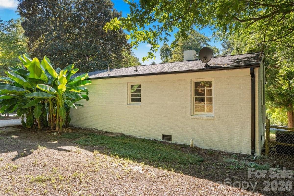 2700 Douglas Drive, Gastonia, NC 28054 2700 Douglas Drive, Gastonia, NC 28054