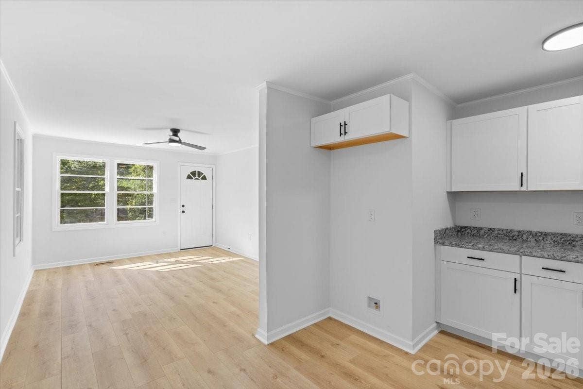 2700 Douglas Drive, Gastonia, NC 28054 2700 Douglas Drive, Gastonia, NC 28054