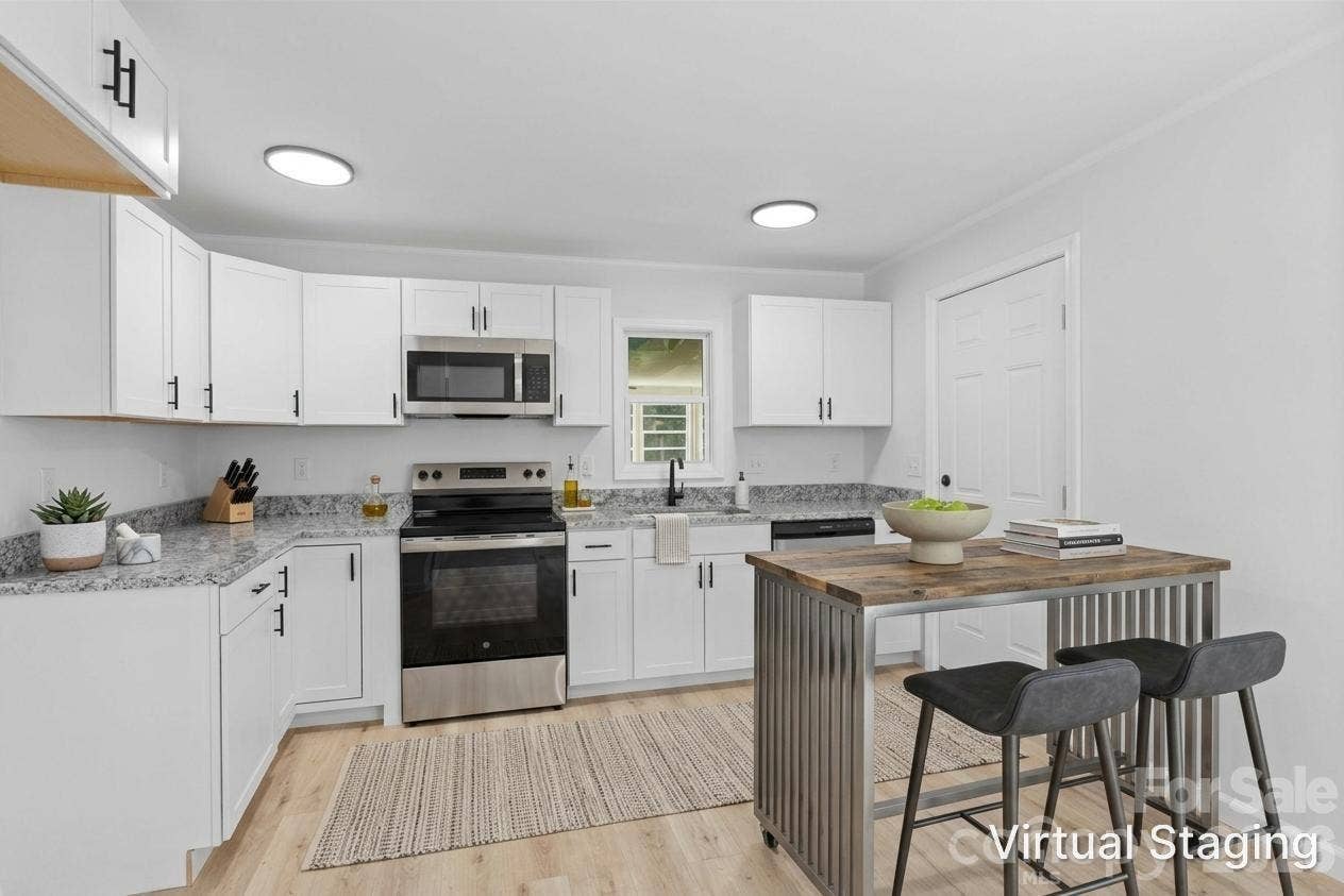 2700 Douglas Drive, Gastonia, NC 28054 2700 Douglas Drive, Gastonia, NC 28054