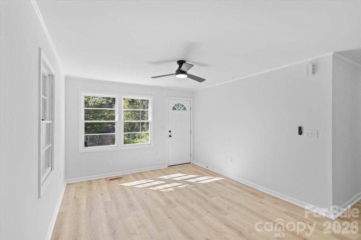 2700 Douglas Drive, Gastonia, NC 28054 2700 Douglas Drive, Gastonia, NC 28054