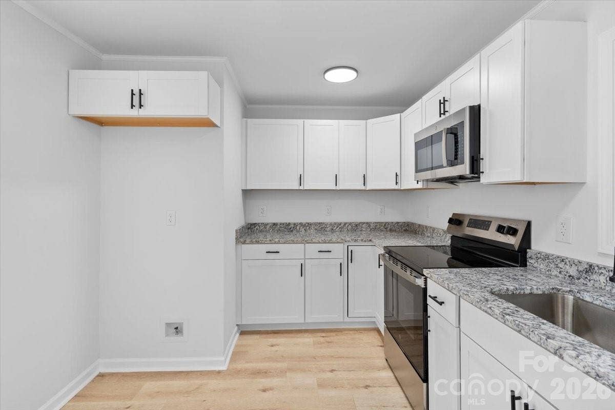2700 Douglas Drive, Gastonia, NC 28054 2700 Douglas Drive, Gastonia, NC 28054