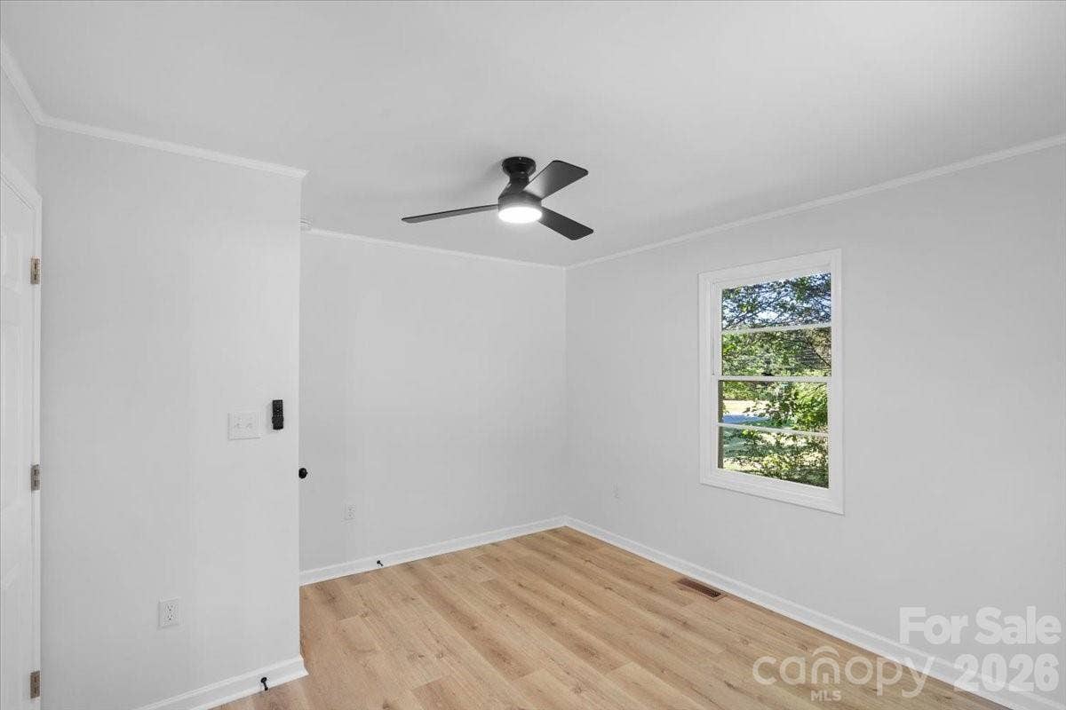 2700 Douglas Drive, Gastonia, NC 28054 2700 Douglas Drive, Gastonia, NC 28054