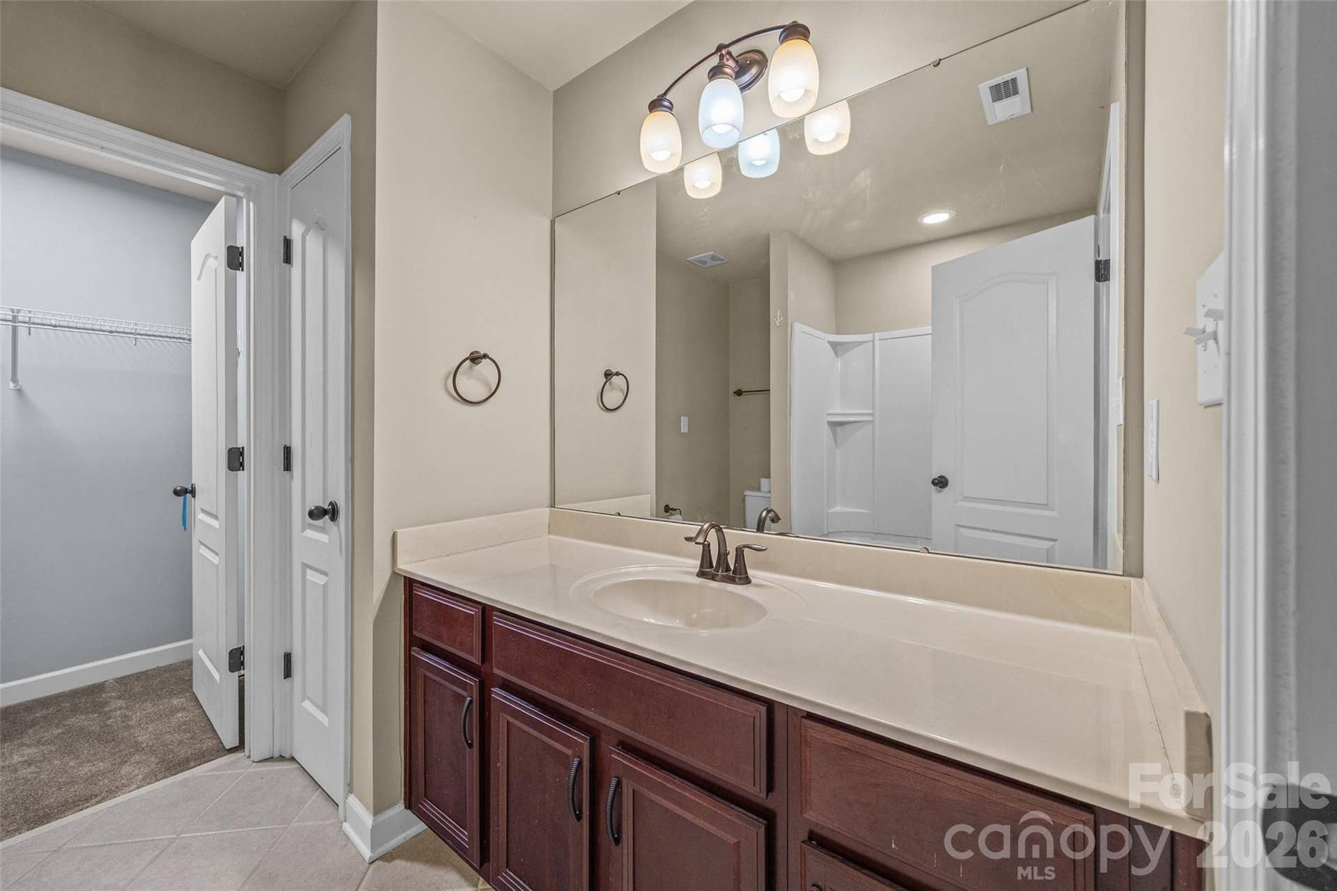341 Sandy Spring Lane, Lake Wylie, SC 29710 upper primary bath