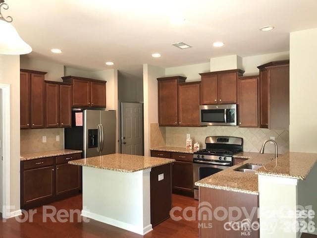 2709 Lawson Drive, Waxhaw, NC 28173 2709 Lawson Drive, Waxhaw, NC 28173