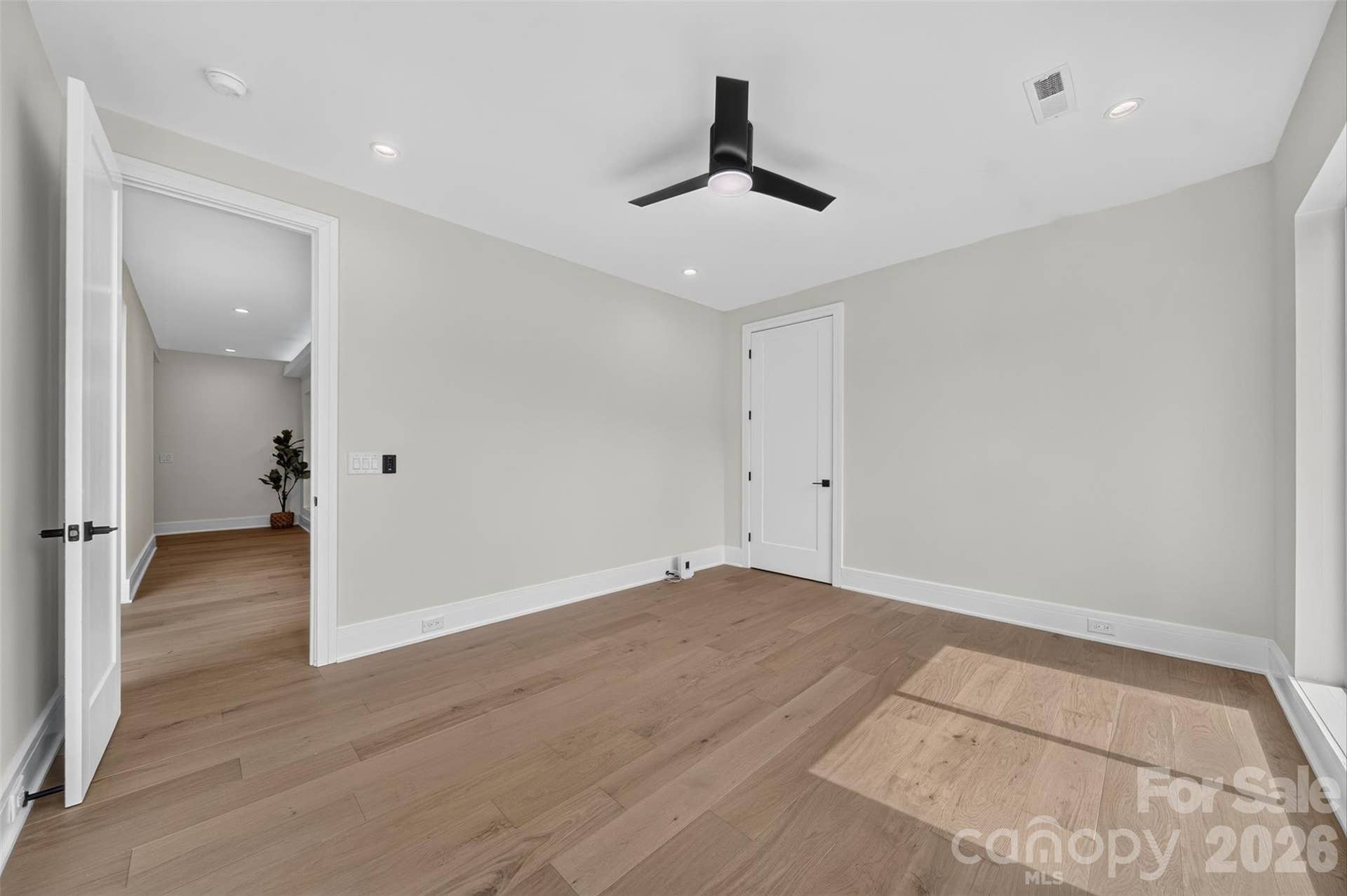 1159 Woodside Avenue, Charlotte, NC 28205 1159 Woodside Avenue, Charlotte, NC 28205