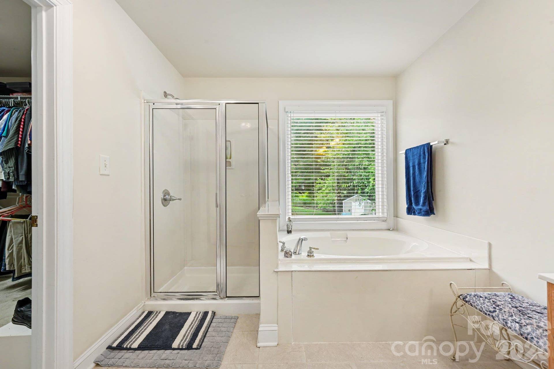 1418 Coachman Drive, Waxhaw, NC 28173 1418 Coachman Drive, Waxhaw, NC 28173