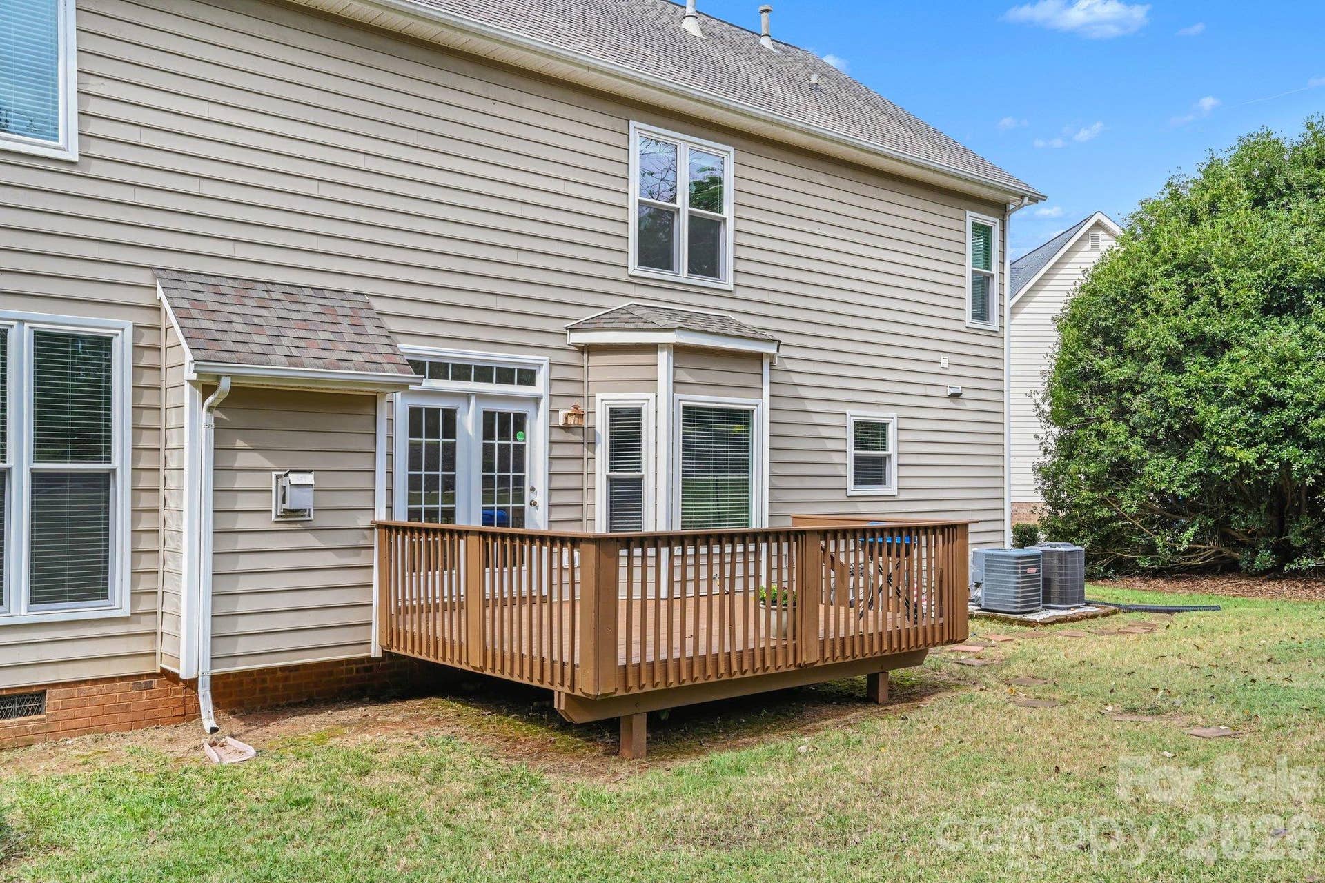 1418 Coachman Drive, Waxhaw, NC 28173 1418 Coachman Drive, Waxhaw, NC 28173