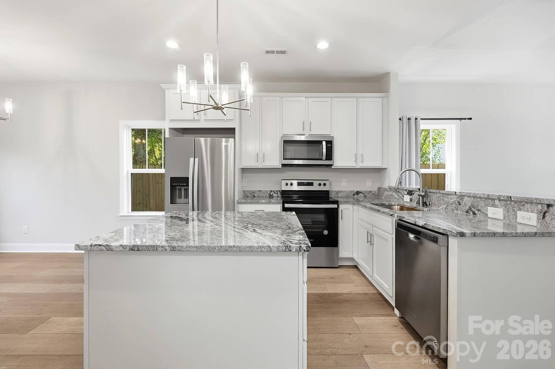 305 Harrison Street, Charlotte, NC 28208 Kitchen