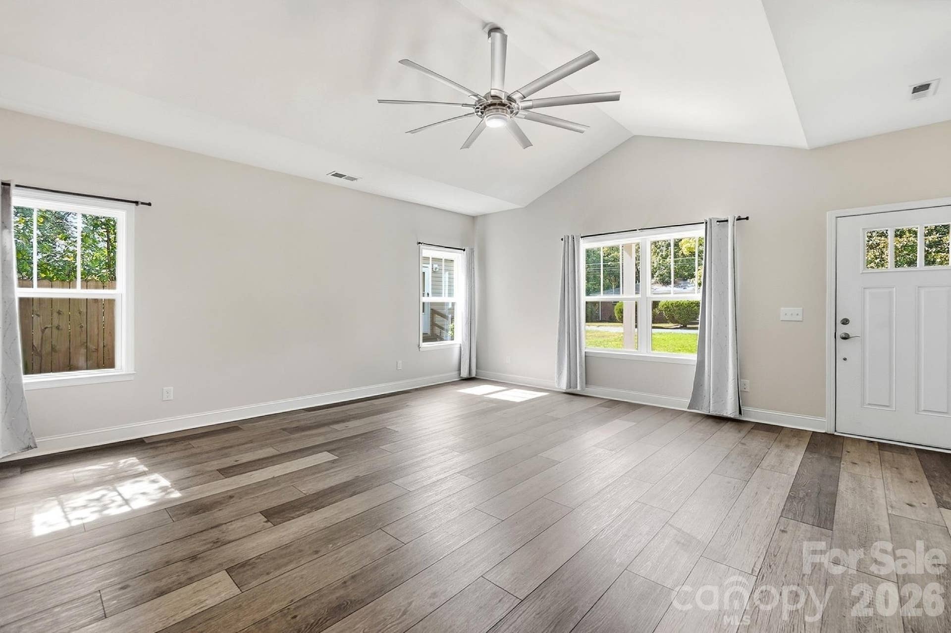 305 Harrison Street, Charlotte, NC 28208 Living Area
