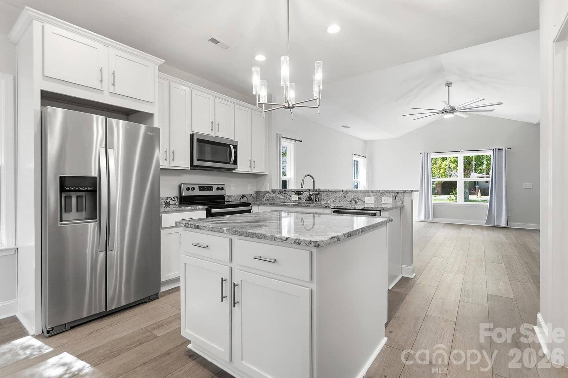 305 Harrison Street, Charlotte, NC 28208 Kitchen