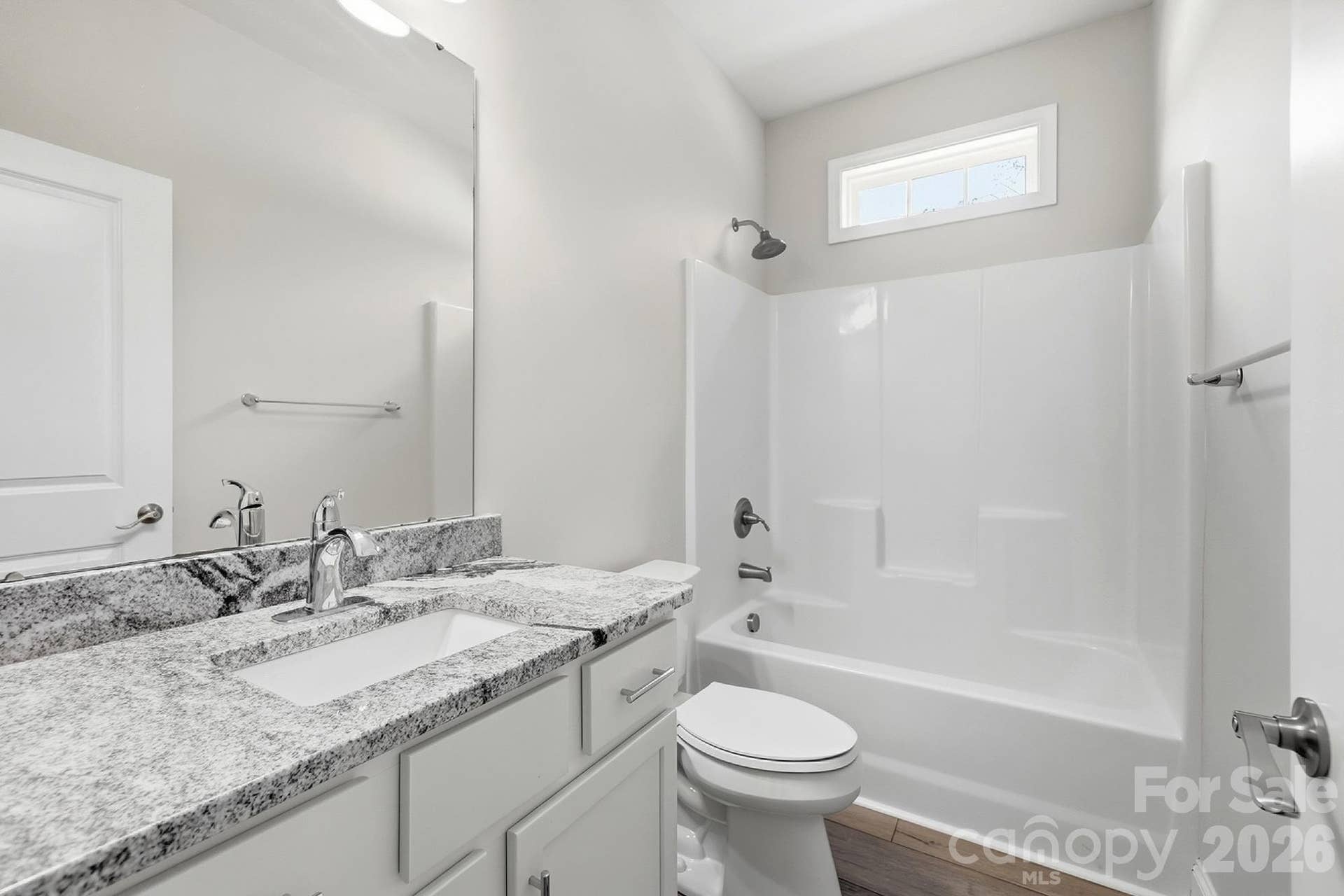 305 Harrison Street, Charlotte, NC 28208 Secondary Bath