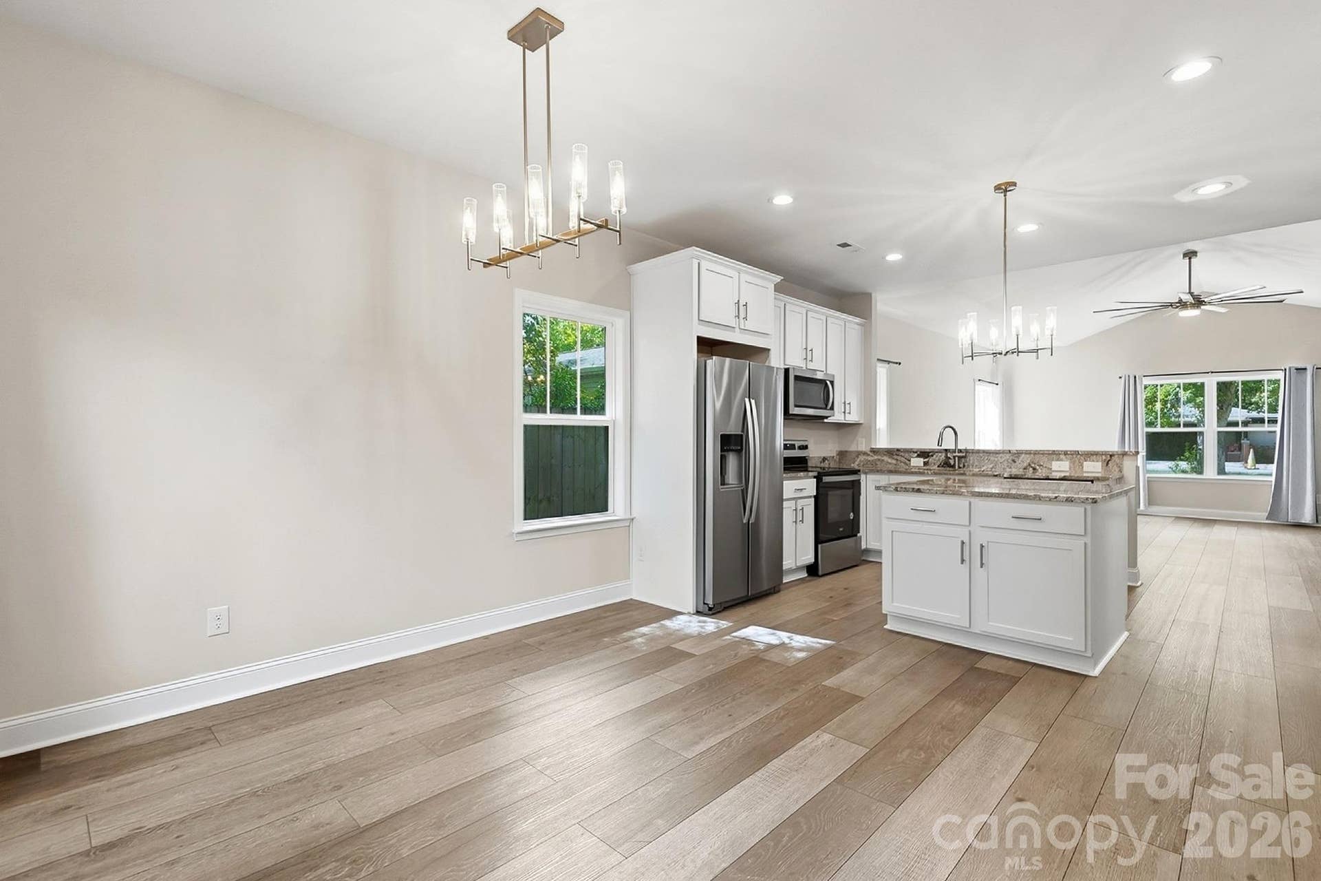 305 Harrison Street, Charlotte, NC 28208 Dining Room