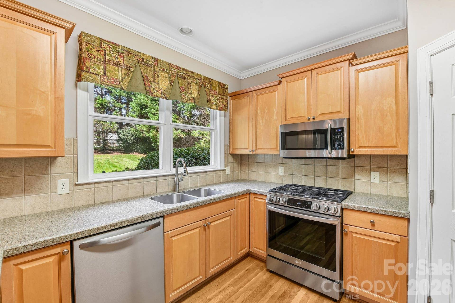 3573 Lake Shore Road S, Denver, NC 28037 3573 Lake Shore Road S, Denver, NC 28037