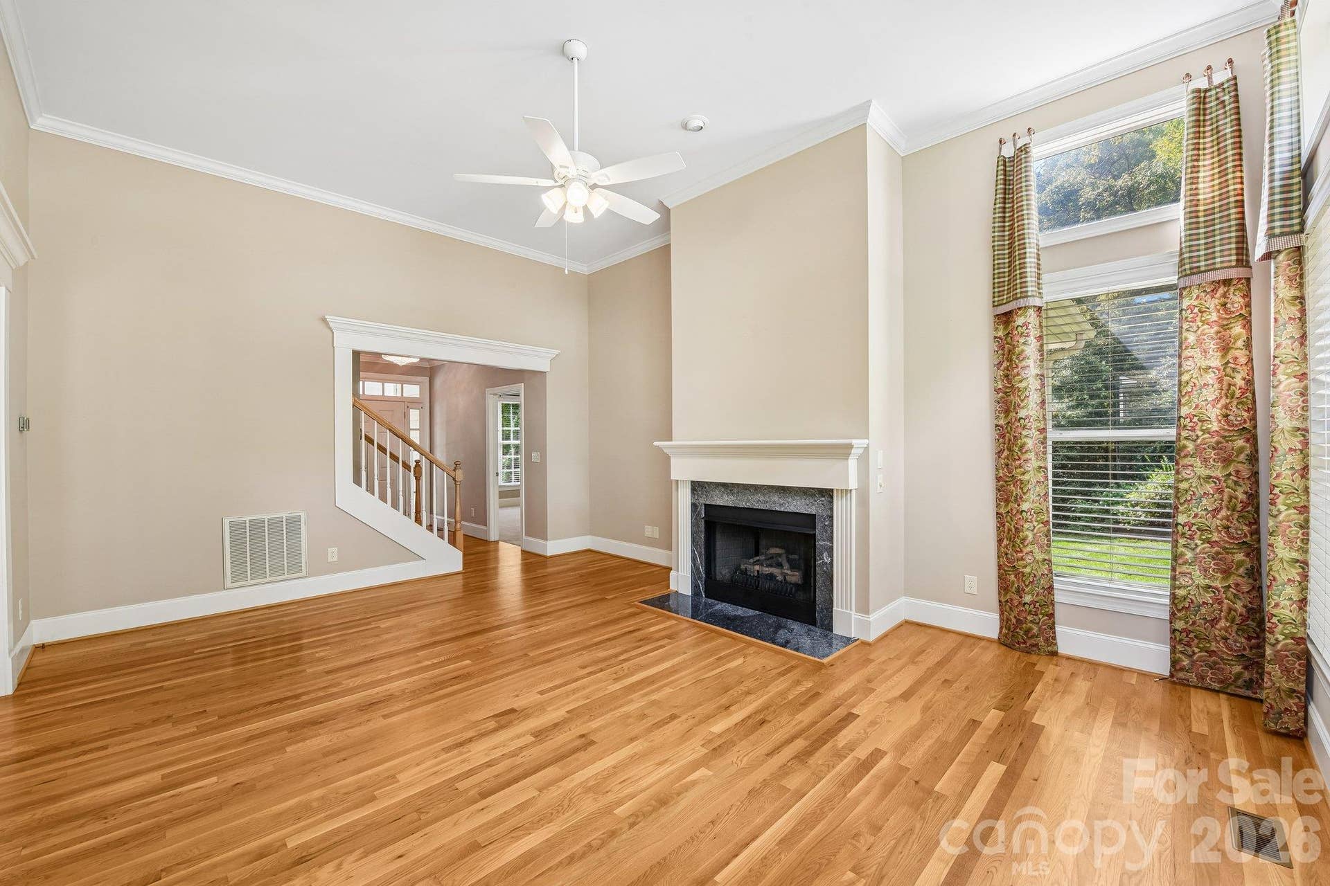 3573 Lake Shore Road S, Denver, NC 28037 Family Room