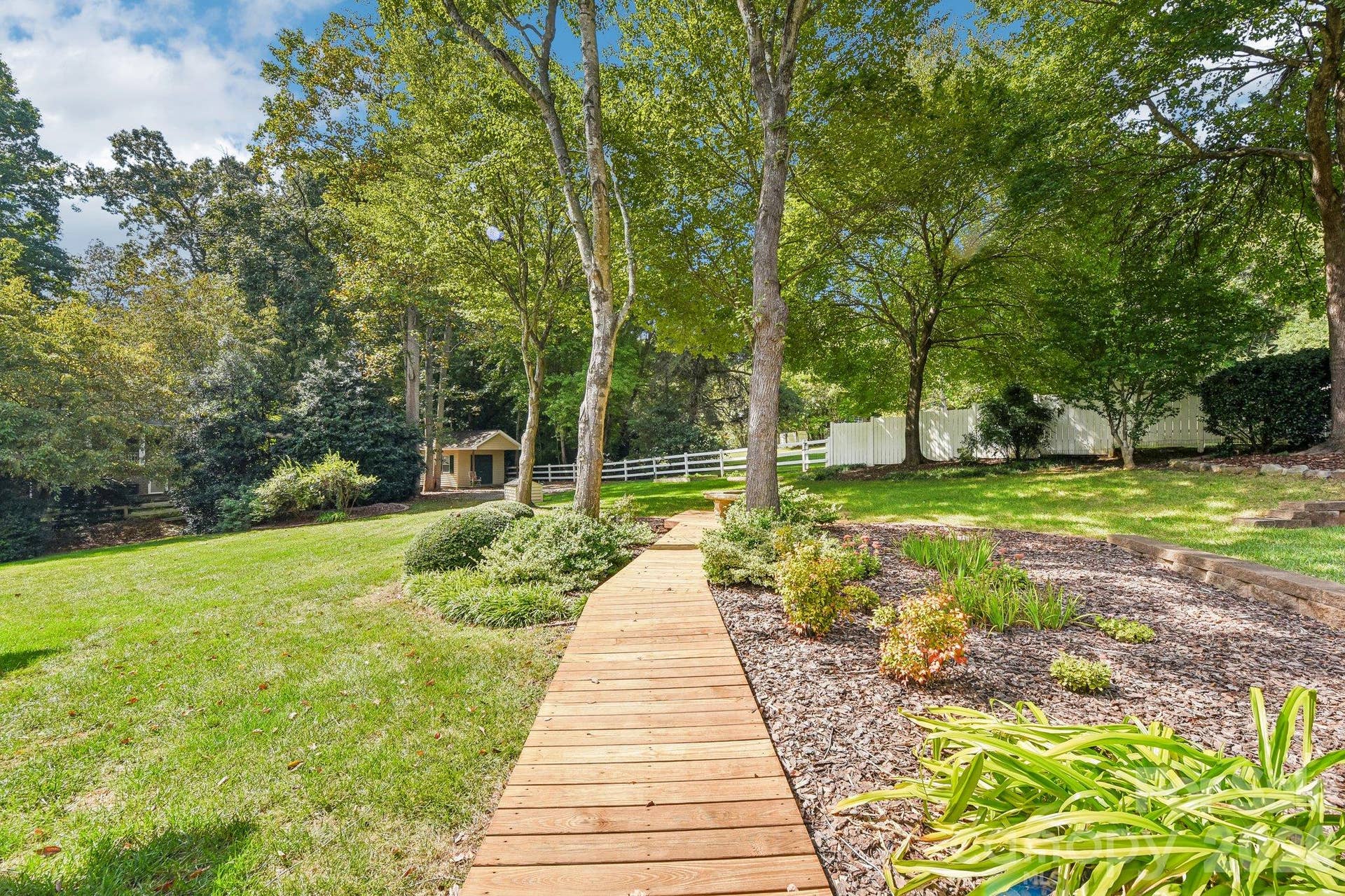 3573 Lake Shore Road S, Denver, NC 28037 3573 Lake Shore Road S, Denver, NC 28037