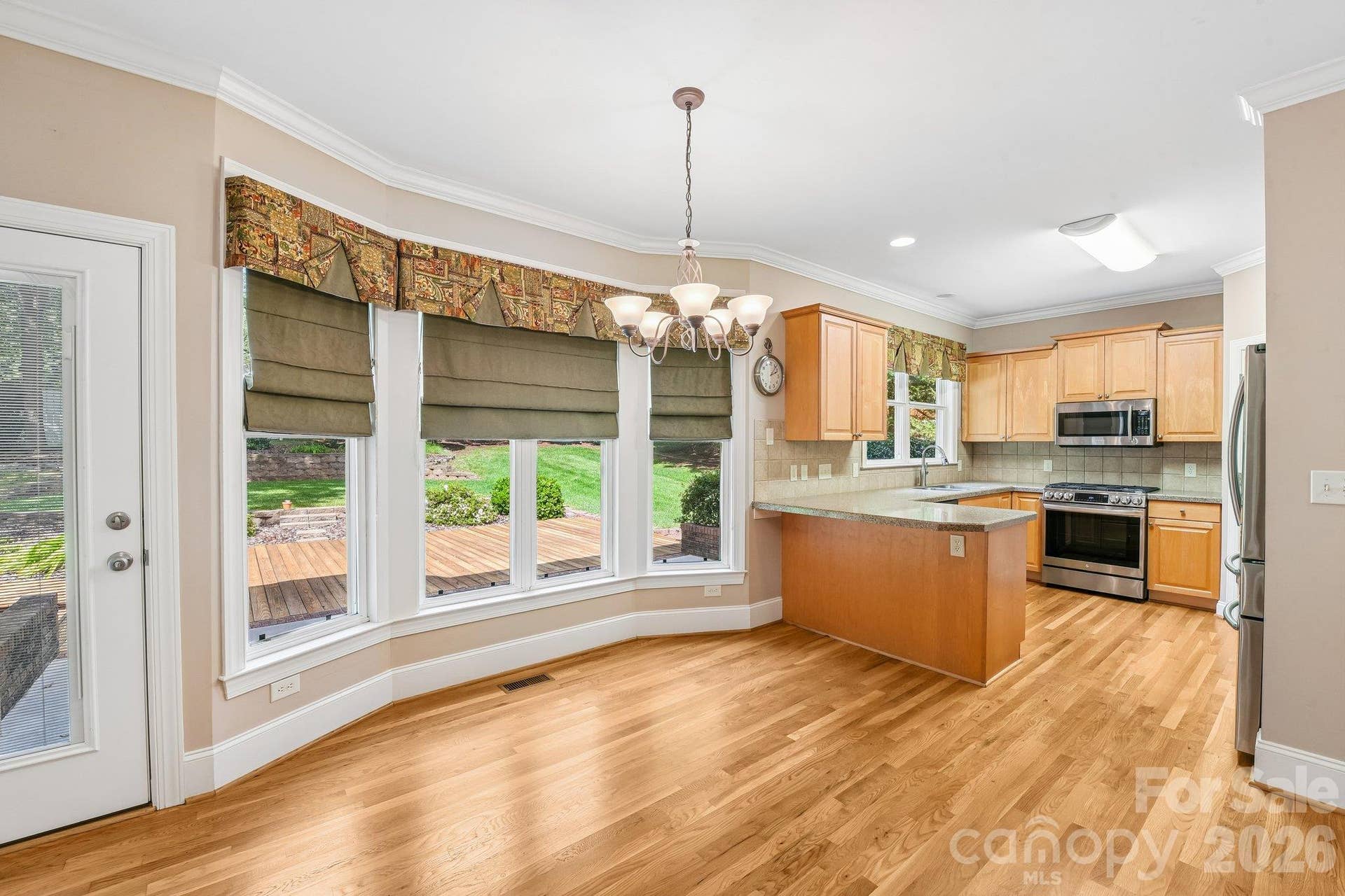 3573 Lake Shore Road S, Denver, NC 28037 Kitchen